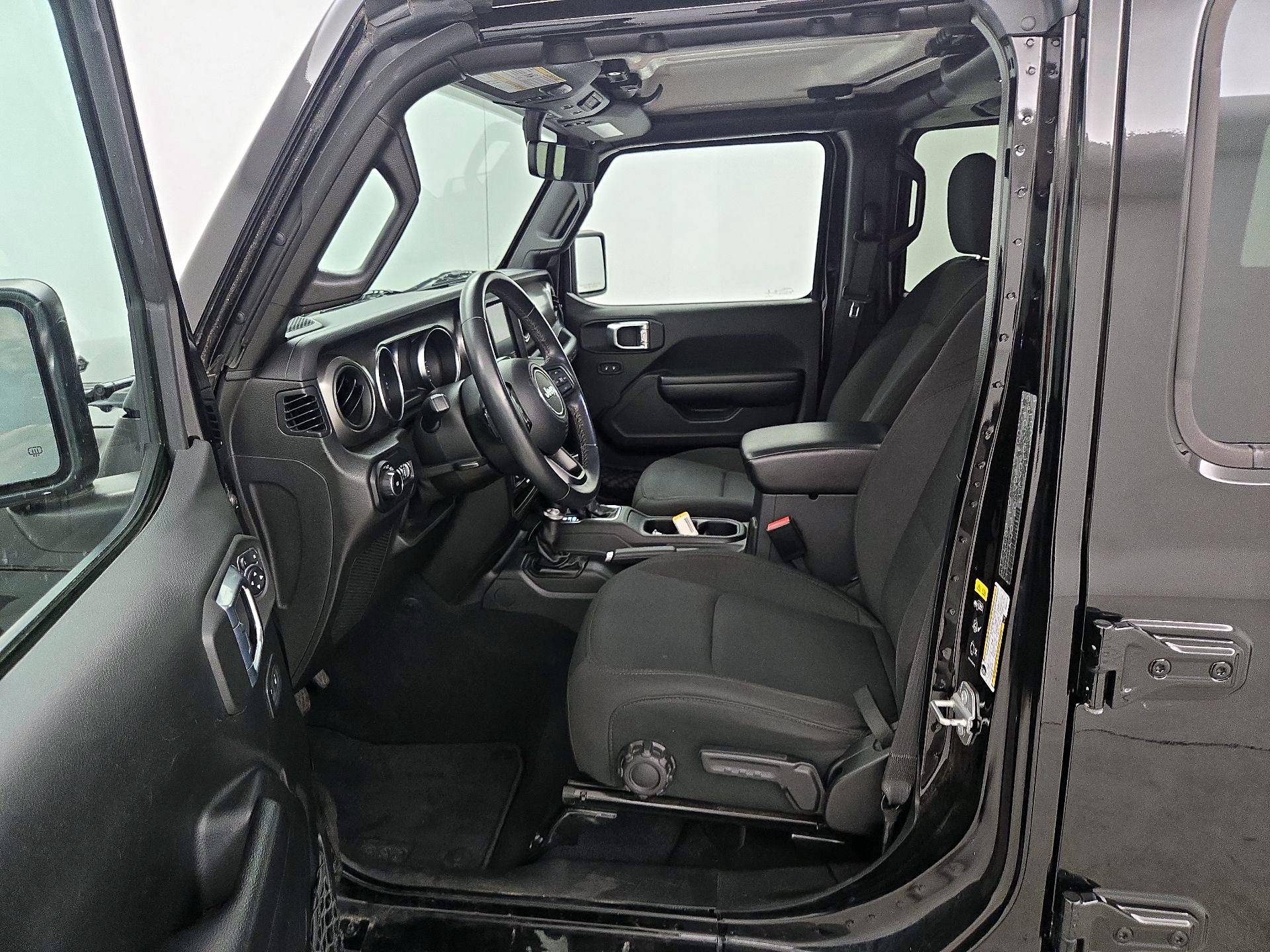 Thumbnail: 2021 Jeep Wrangler - 11