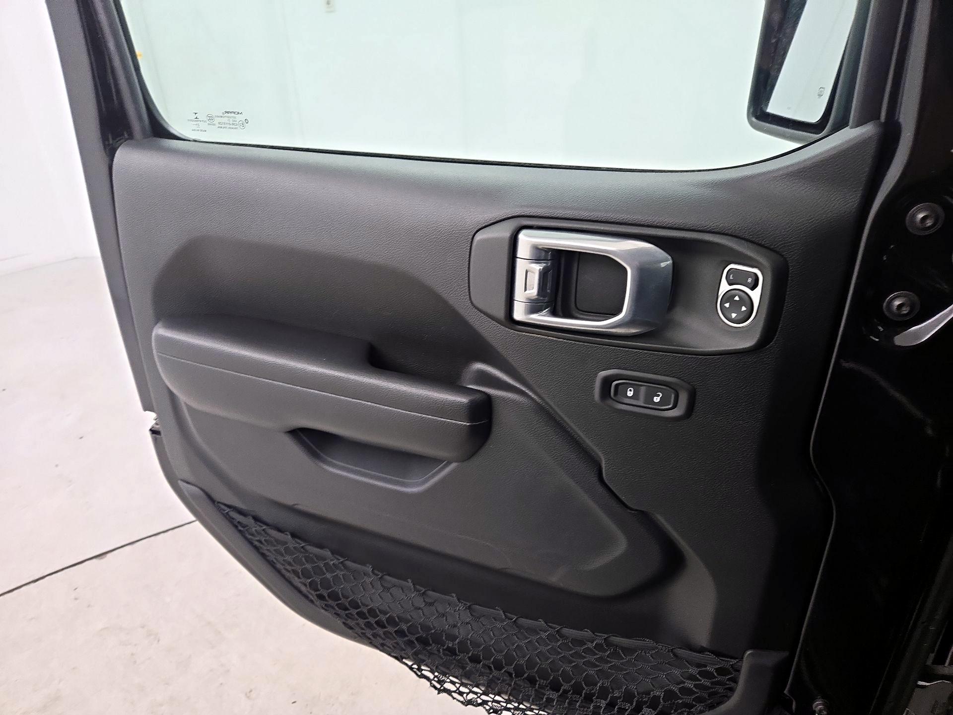Thumbnail: 2021 Jeep Wrangler - 12