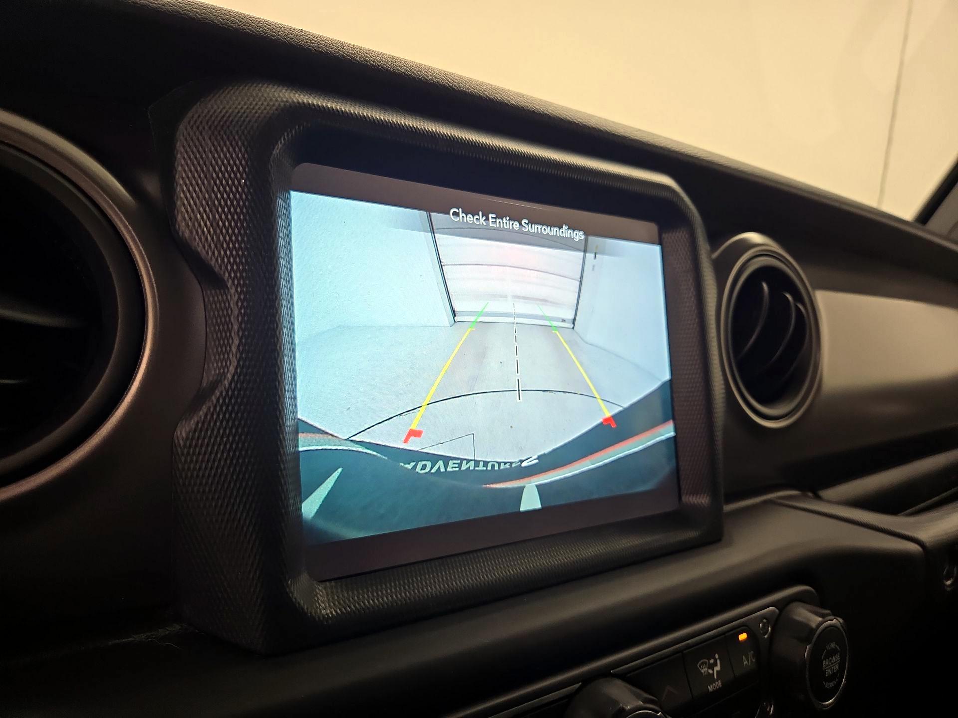 Thumbnail: 2021 Jeep Wrangler - 14