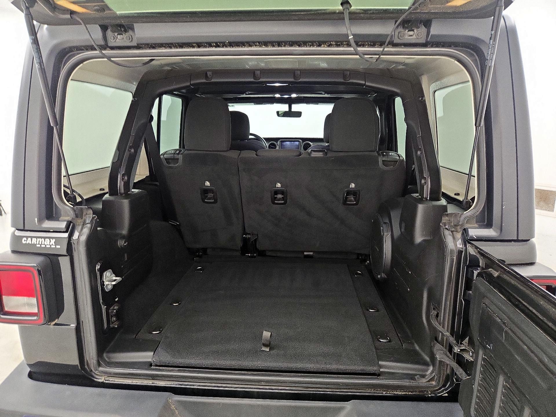 Thumbnail: 2021 Jeep Wrangler - 20