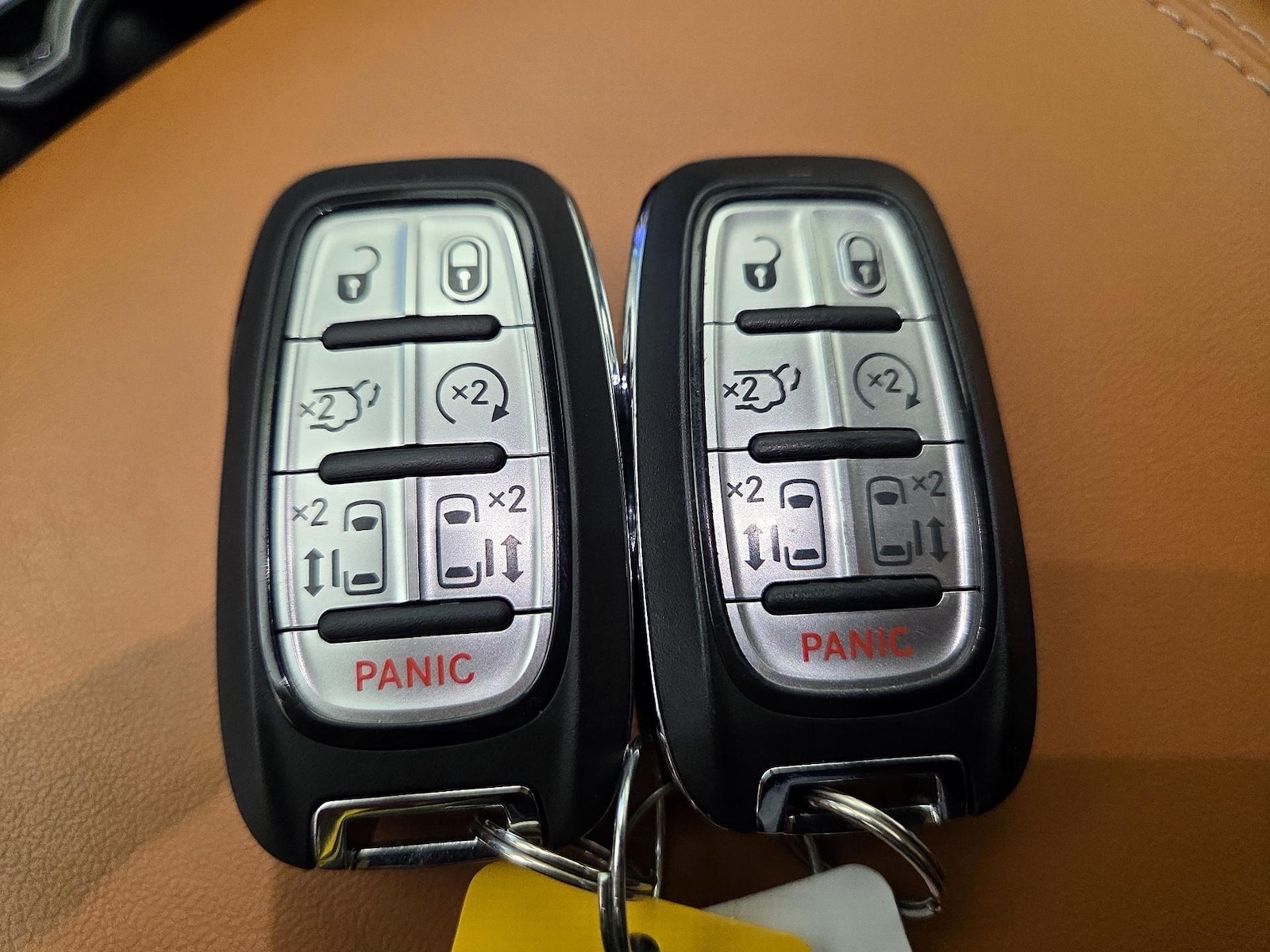 2023 Chrysler Pacifica Hybrid Pinnacle - Photo 22