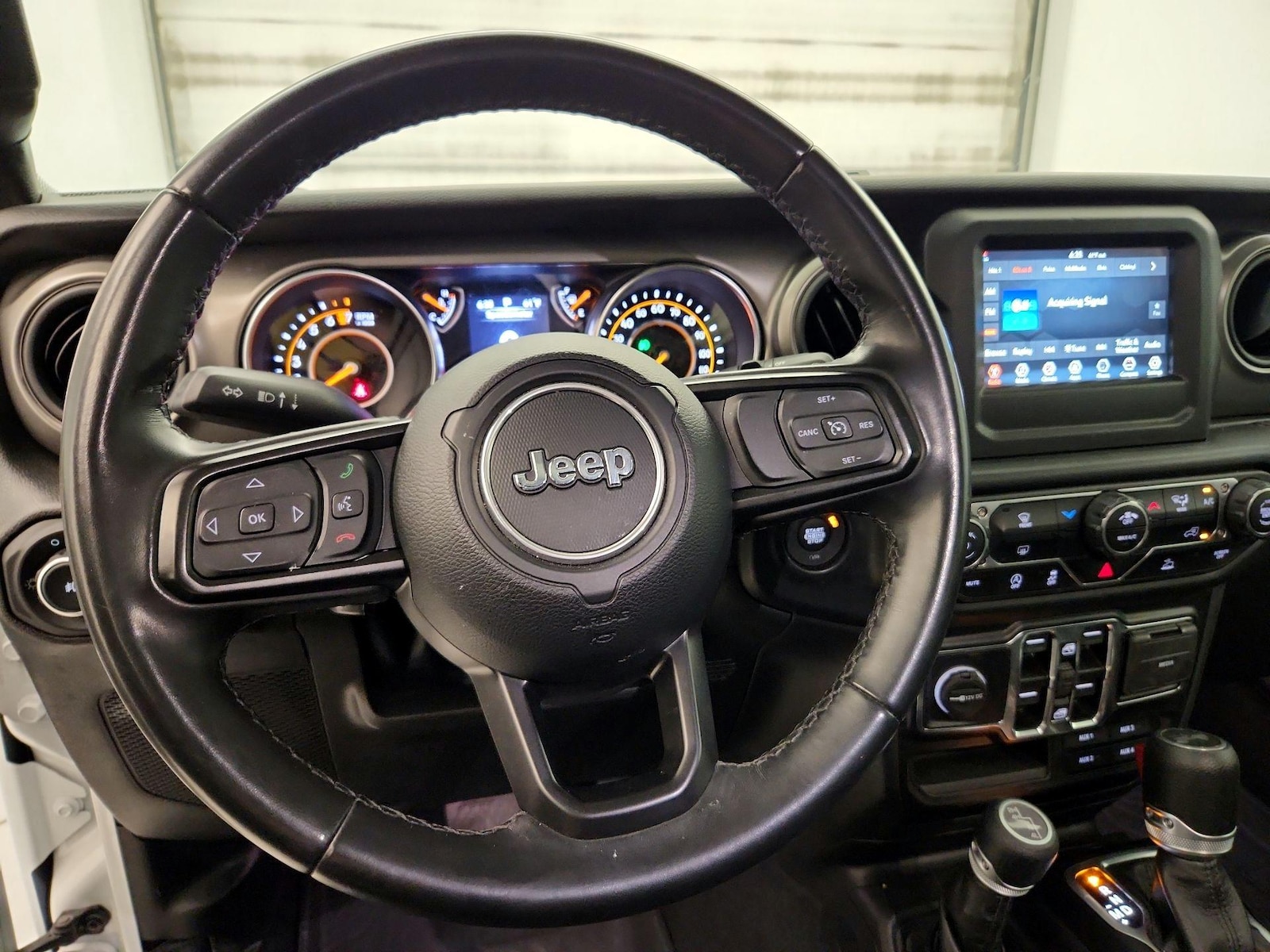 2022 Jeep Wrangler Unlimited Willys - Photo 11