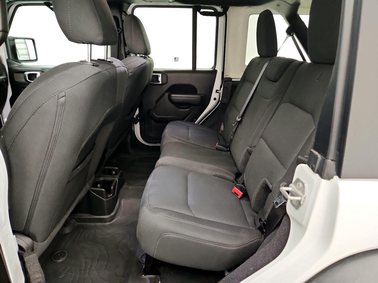 2022 Jeep Wrangler Unlimited Willys - Photo 20