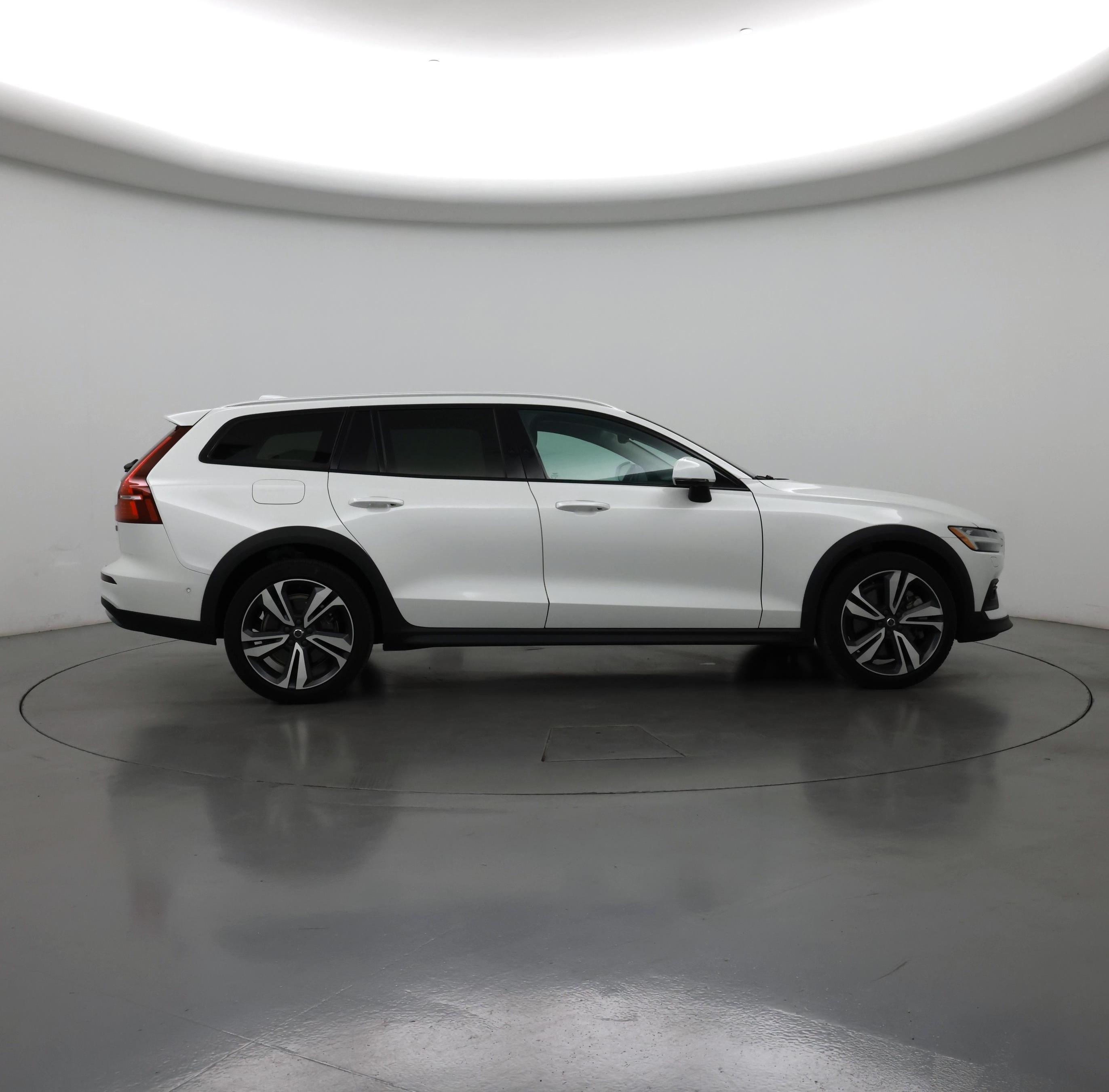 Thumbnail: 2025 Volvo S60 - 7