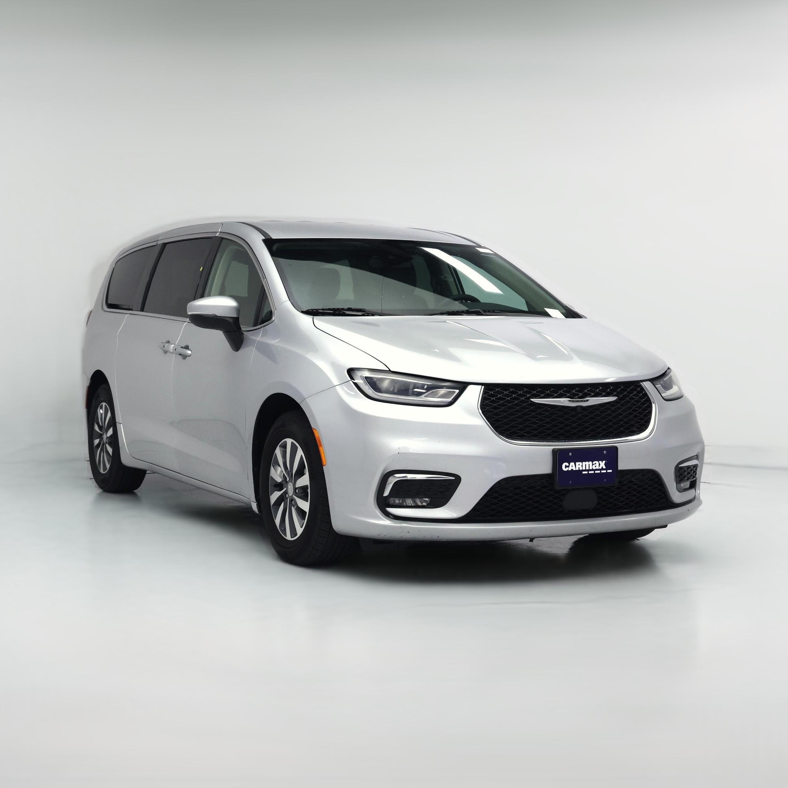 Thumbnail: 2023 Chrysler Pacifica - 1