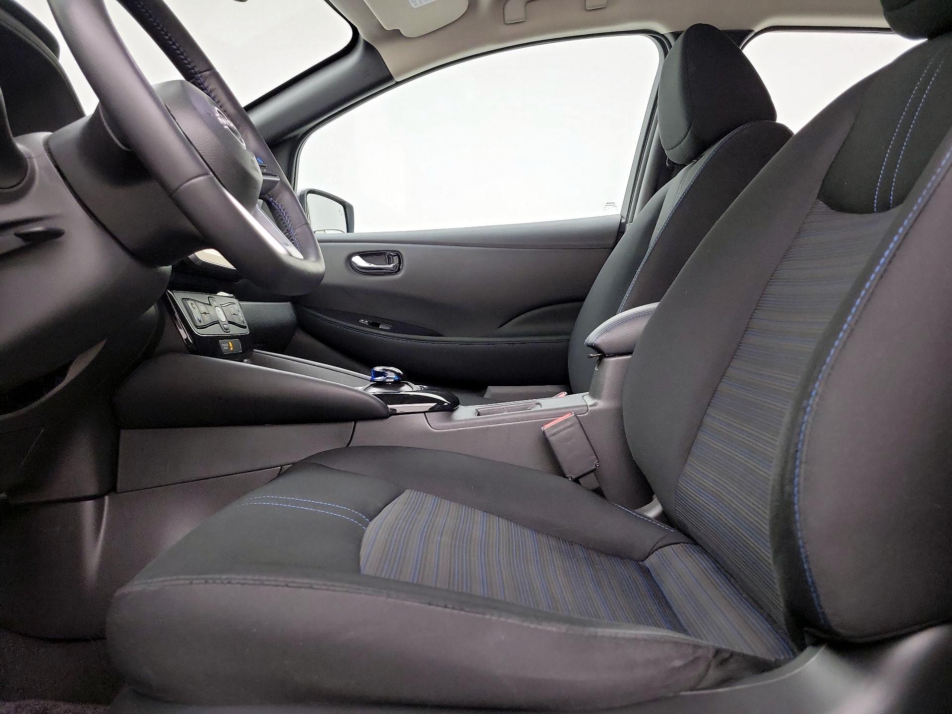 Thumbnail: 2024 Nissan Leaf - 11