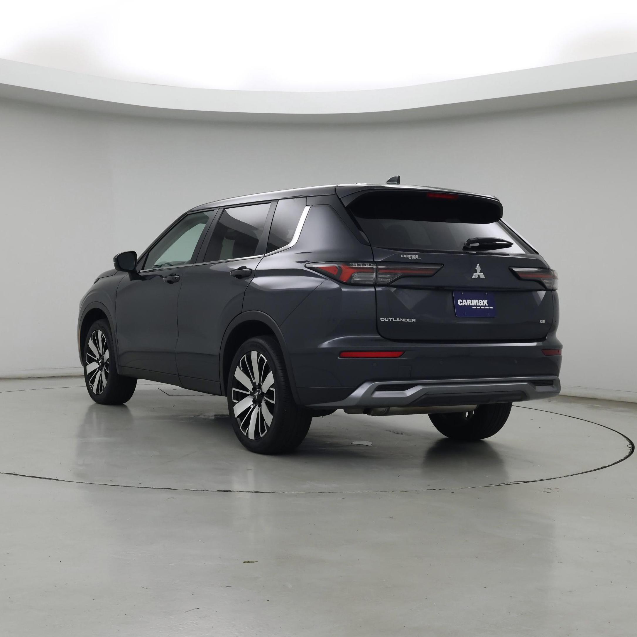 Thumbnail: 2025 Mitsubishi Outlander - 2