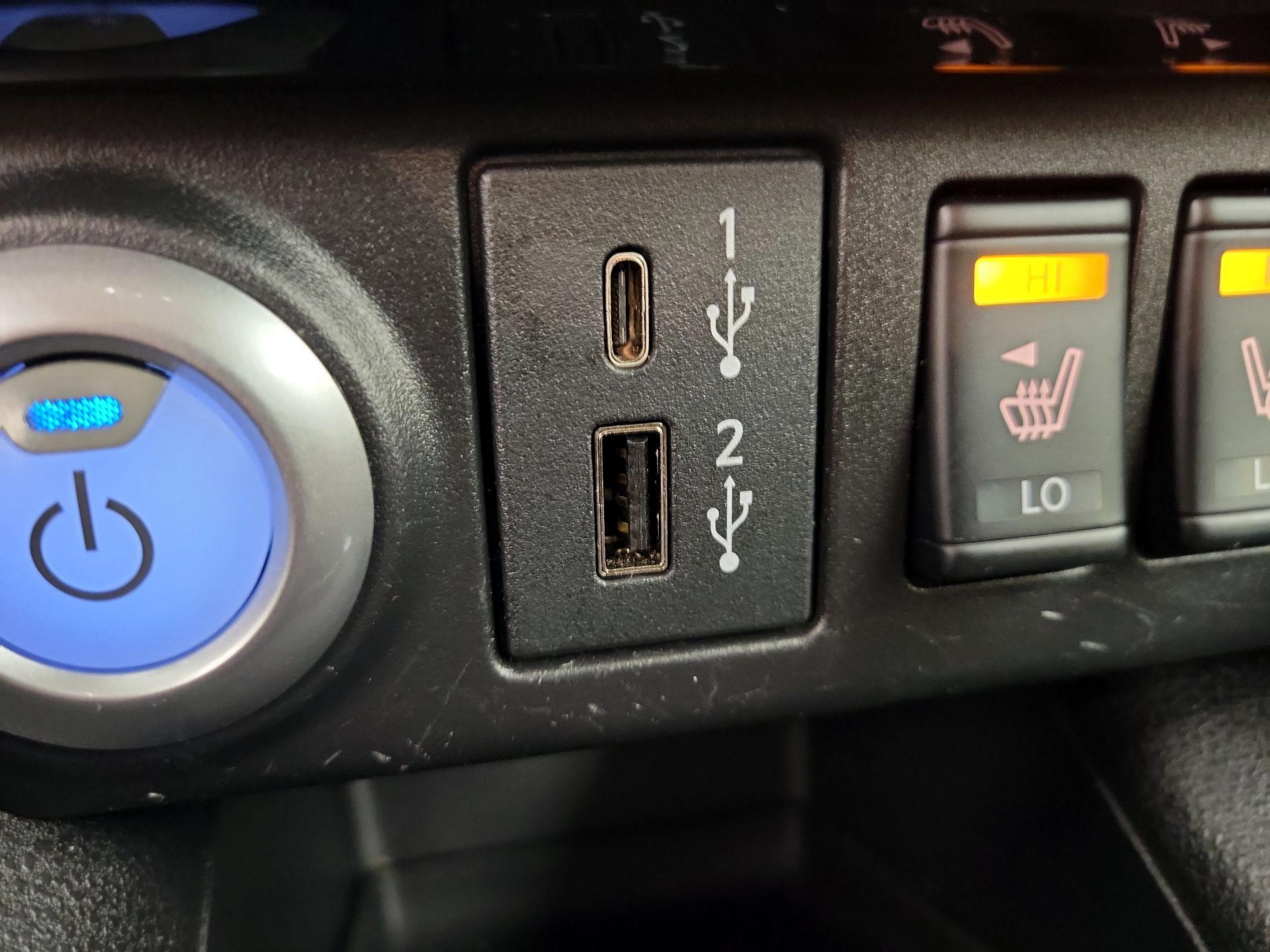 Thumbnail: 2024 Nissan Leaf - 18
