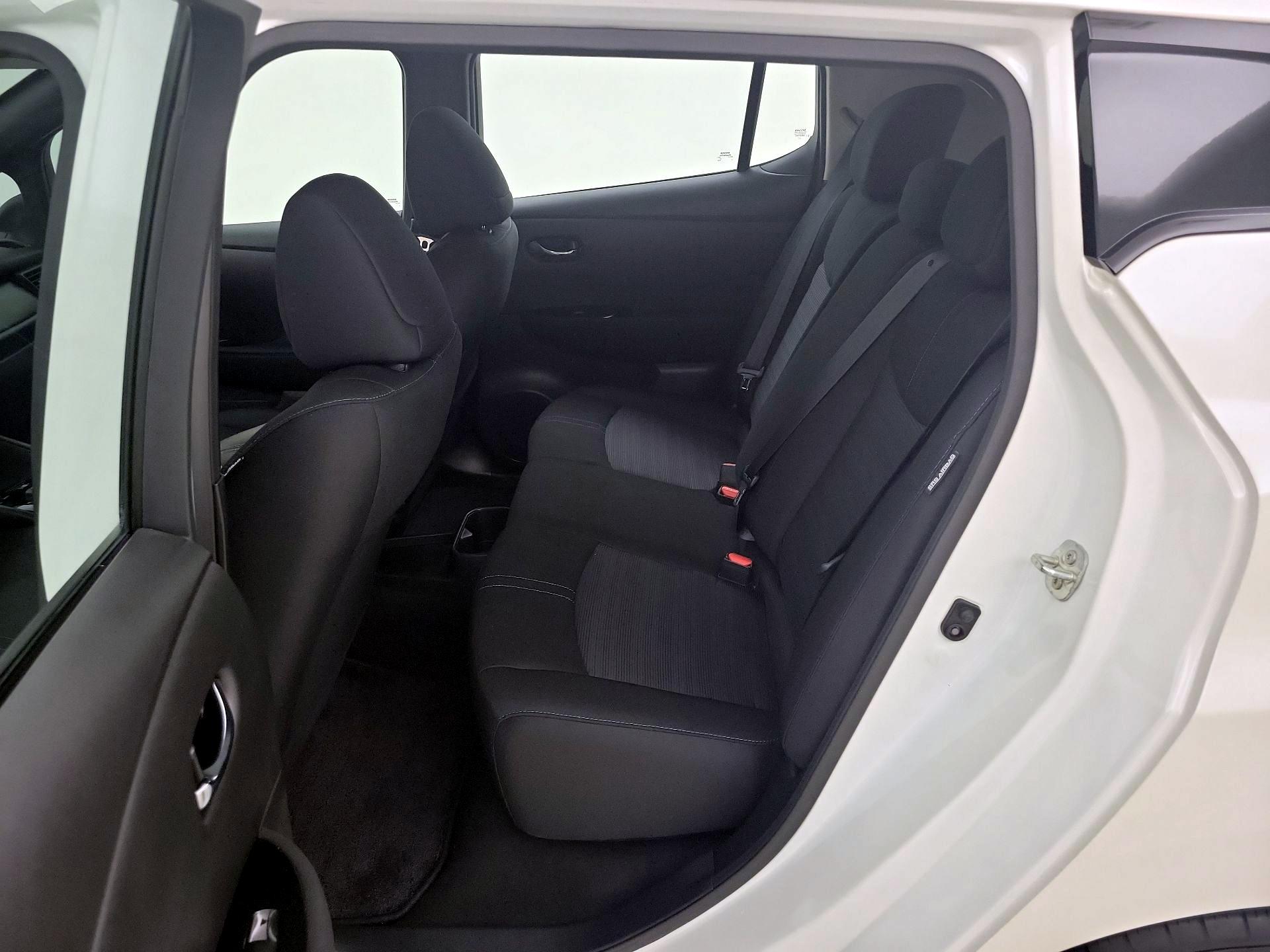 Thumbnail: 2024 Nissan Leaf - 20