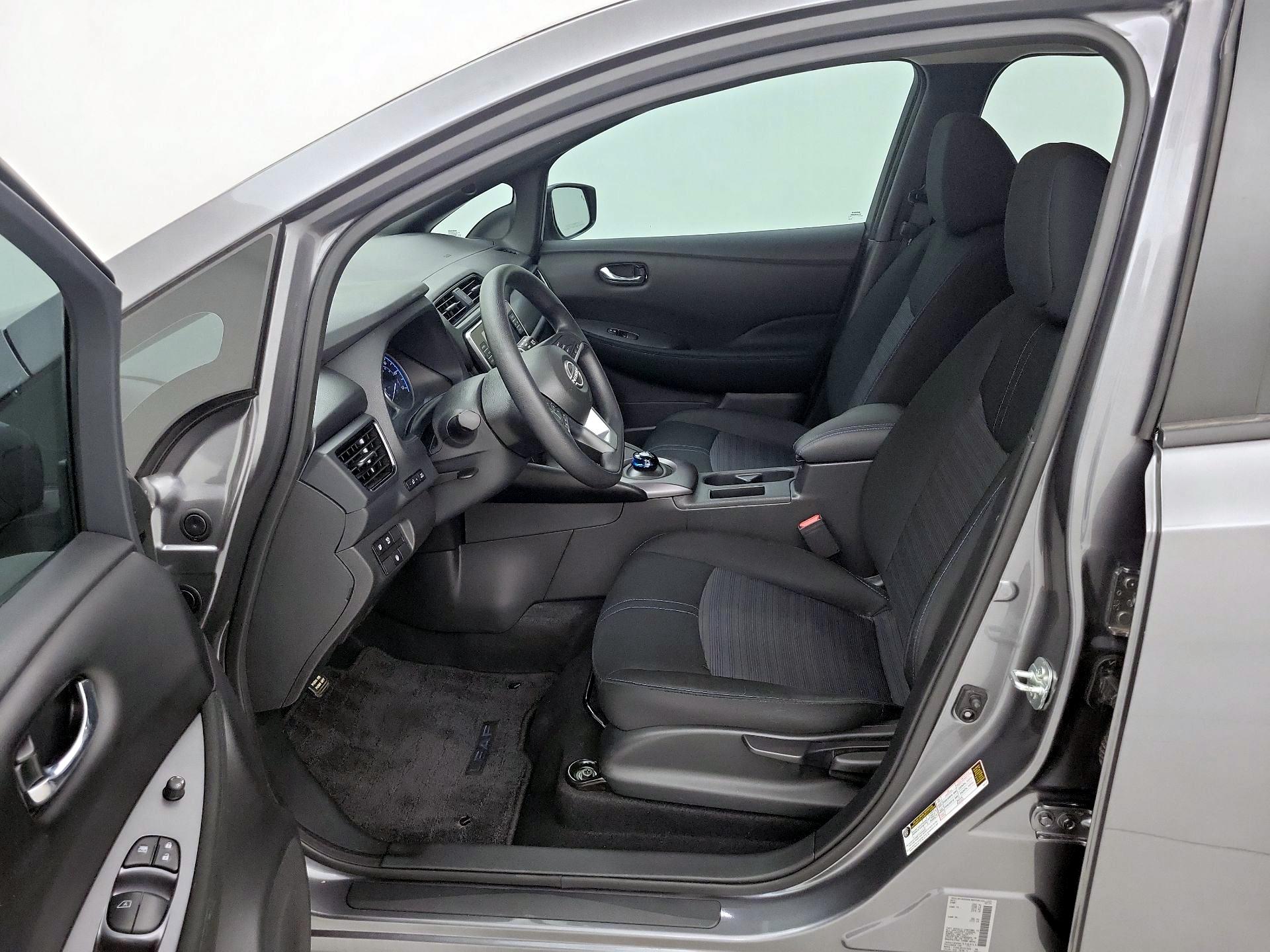 Thumbnail: 2024 Nissan Leaf - 11