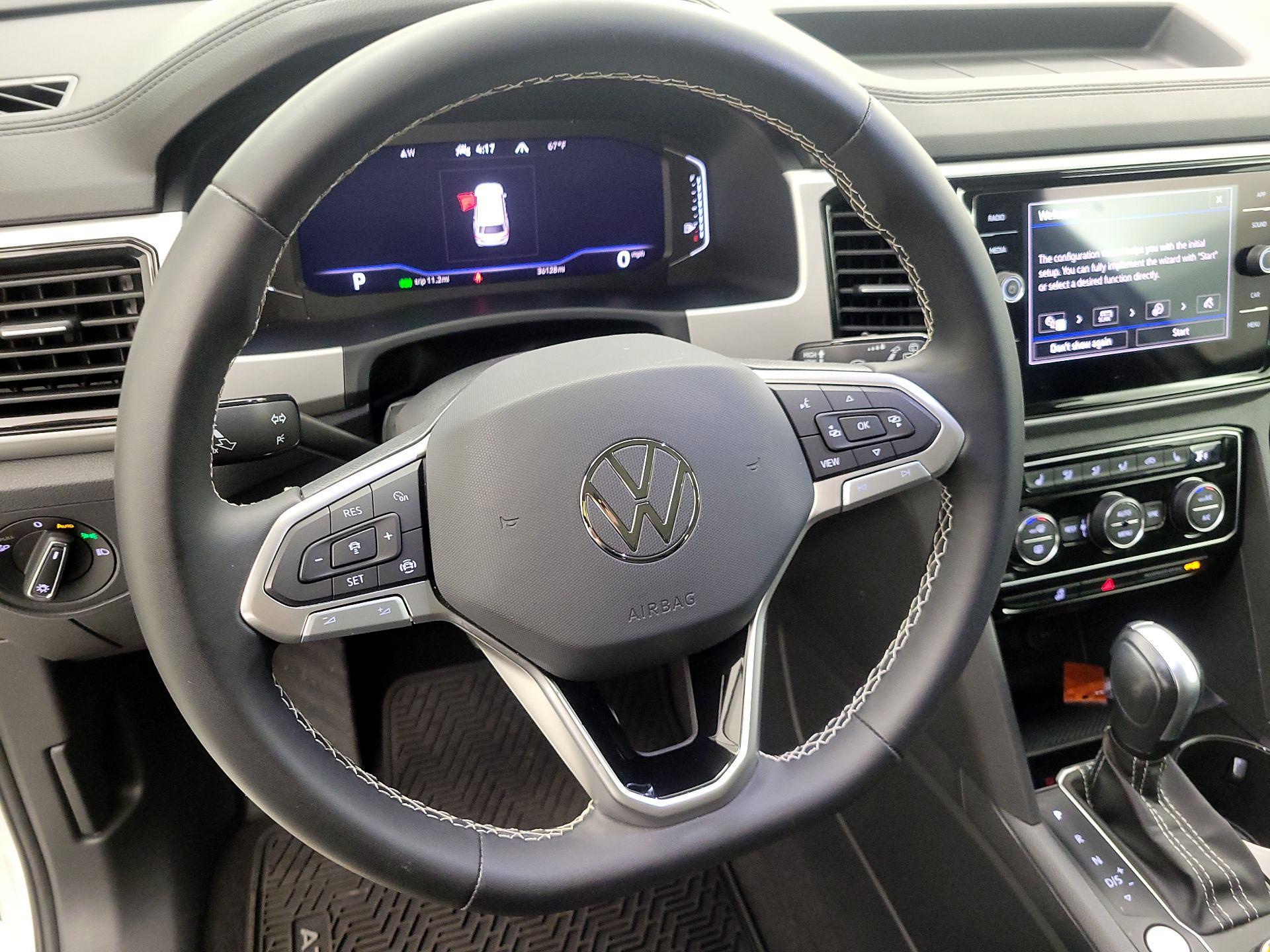 Thumbnail: 2023 Volkswagen Atlas - 10