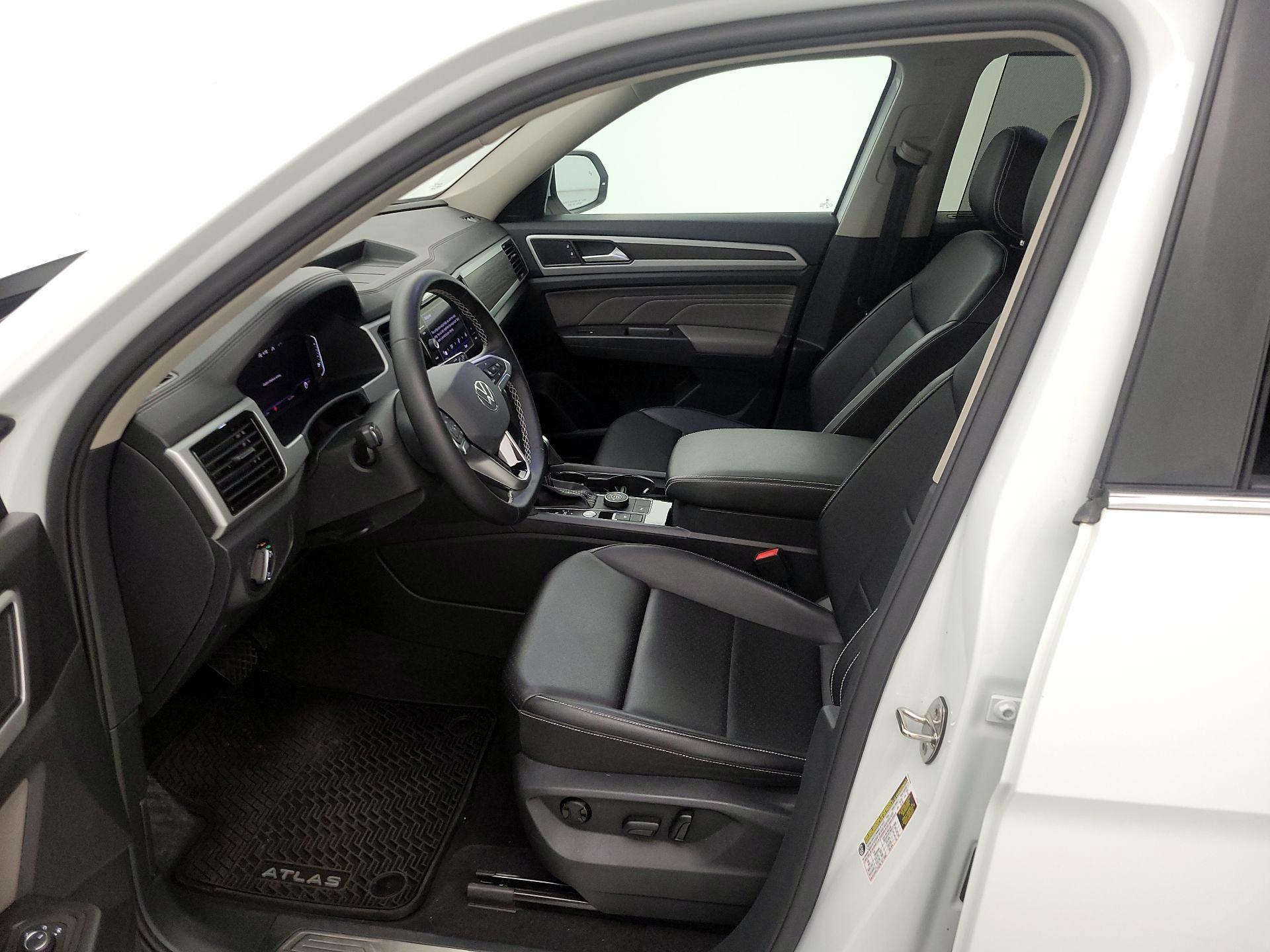 Thumbnail: 2023 Volkswagen Atlas - 11