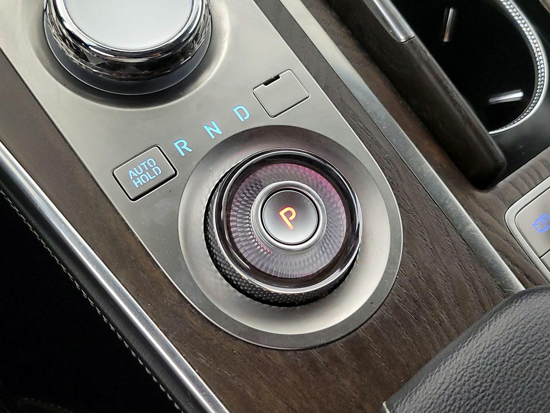 Thumbnail: 2024 Genesis GV80 - 18