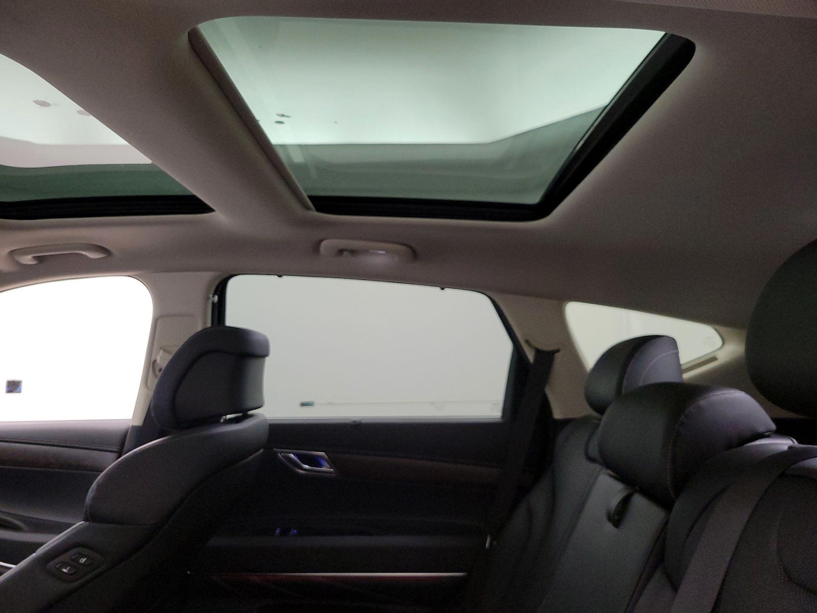 2024 GENESIS GV80 Standard - Photo 25