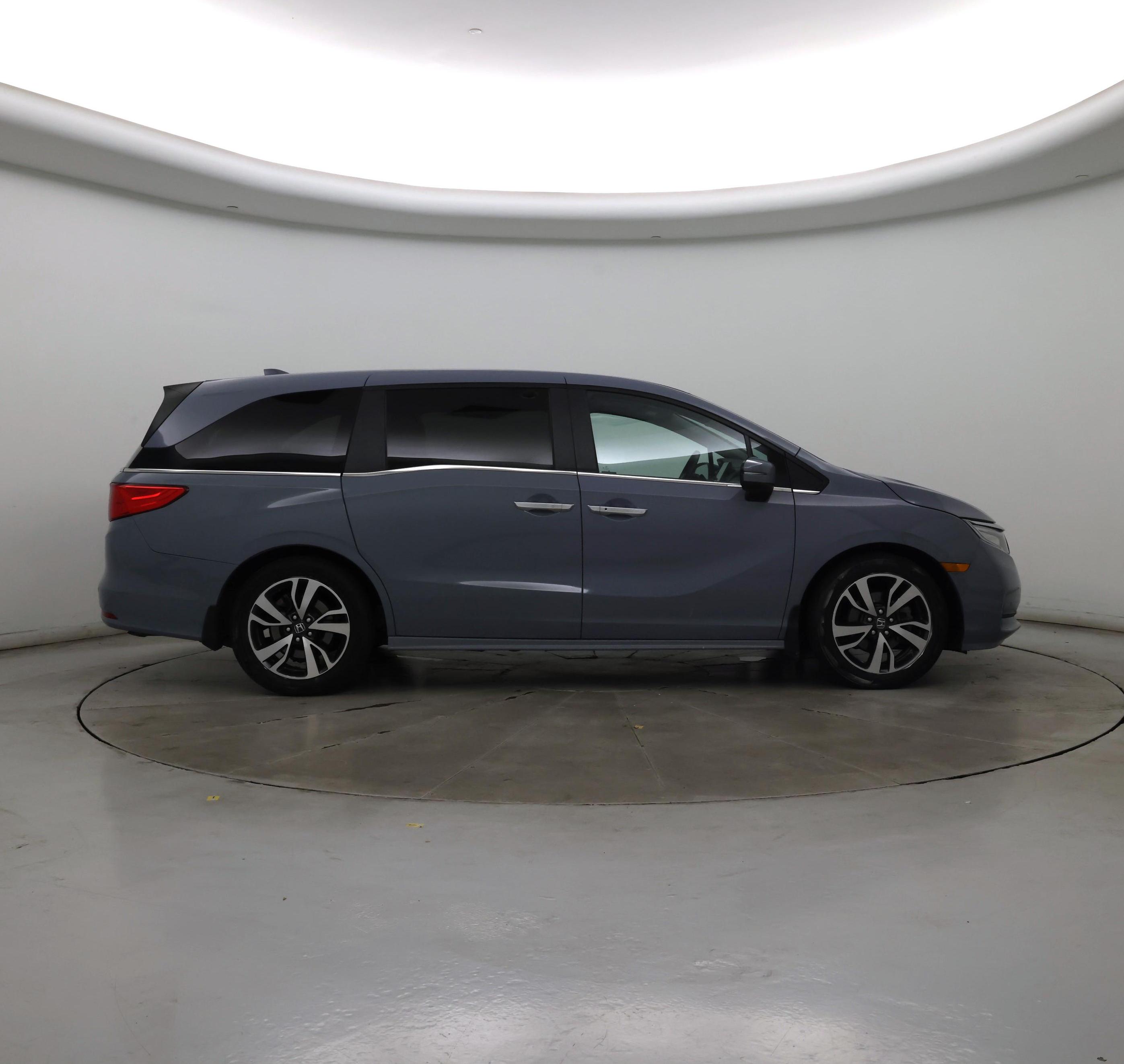 Thumbnail: 2023 Honda Odyssey - 7