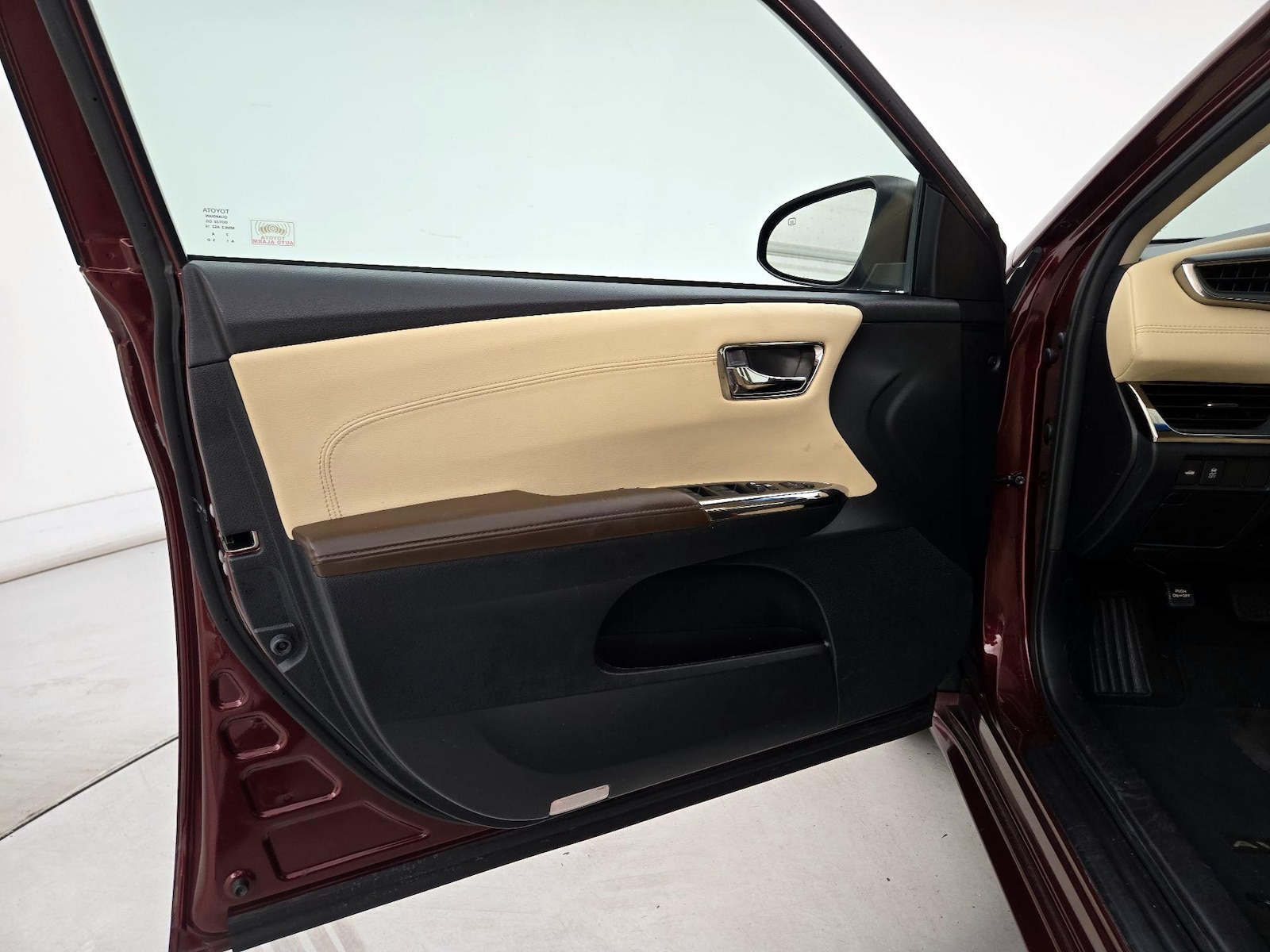 2015 Toyota Avalon XLE - Photo 13