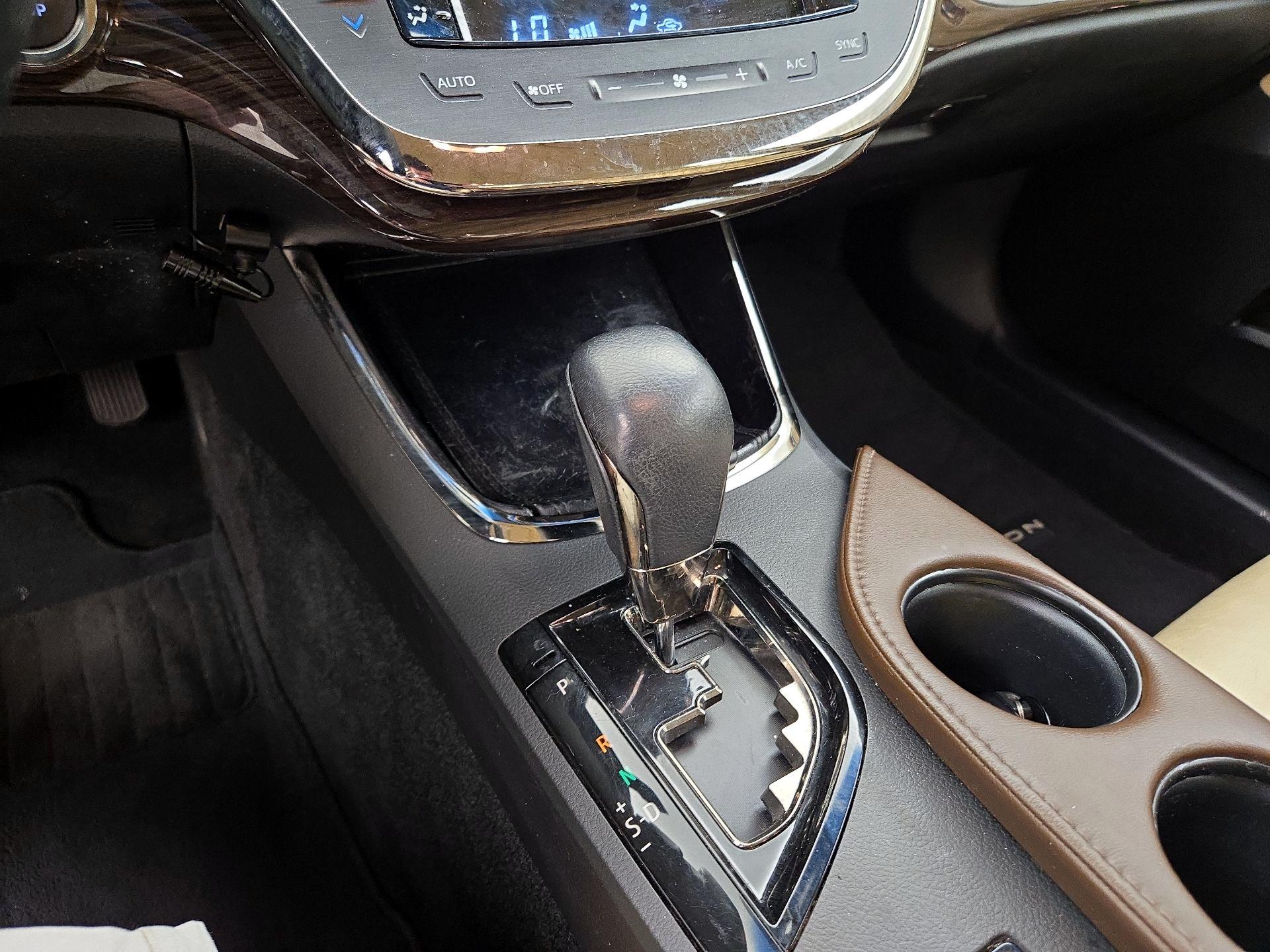 Thumbnail: 2015 Toyota Avalon - 17