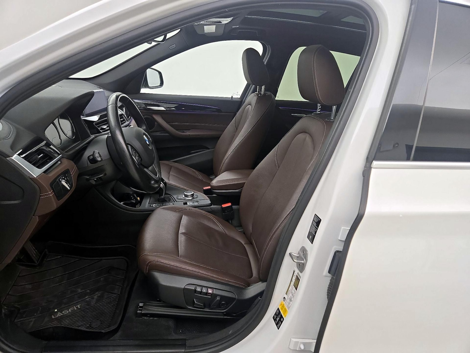 2021 BMW X1 28i - Photo 12