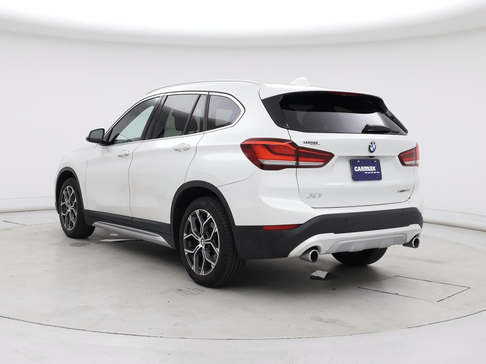 2021 BMW X1 28i - Photo 3