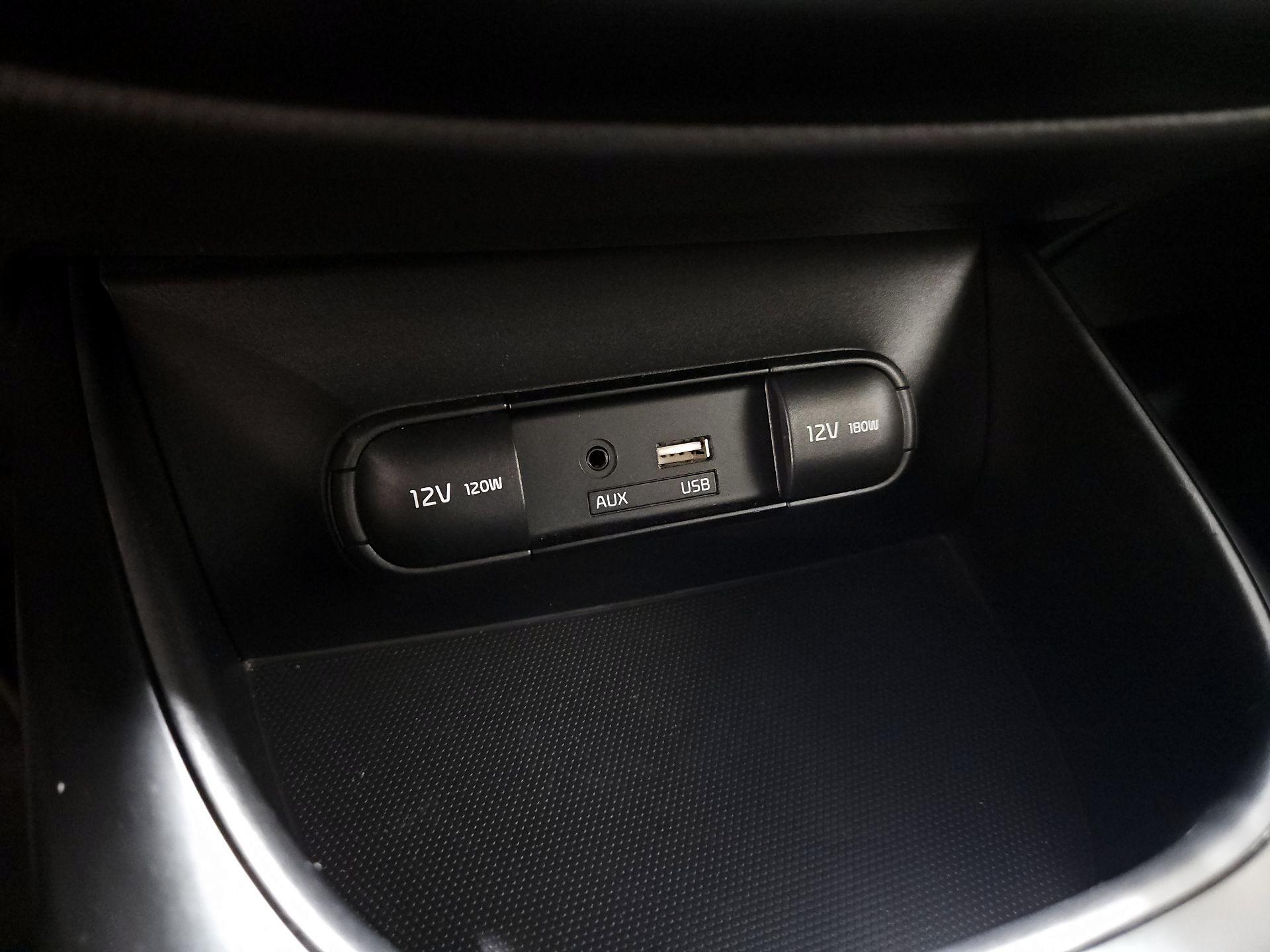 Thumbnail: 2018 Kia Soul - 18
