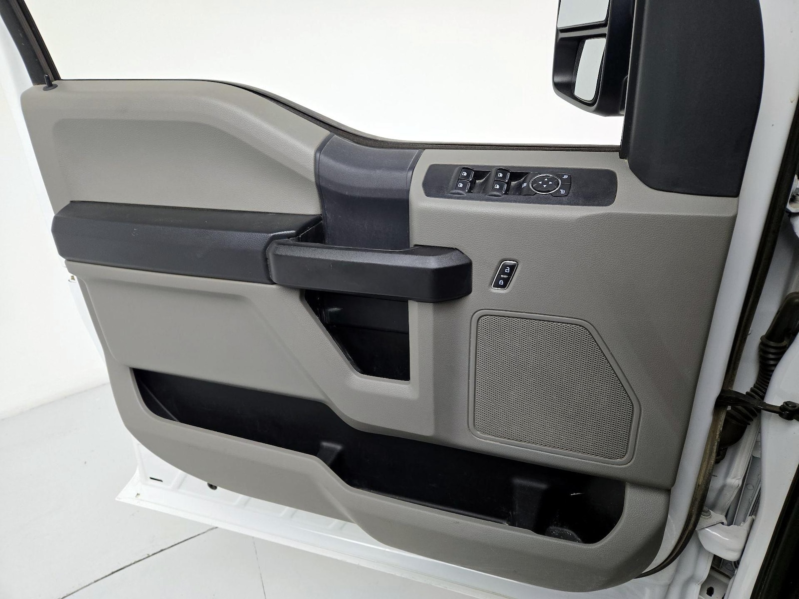 2022 Ford F-350 Super Duty XL - Photo 13