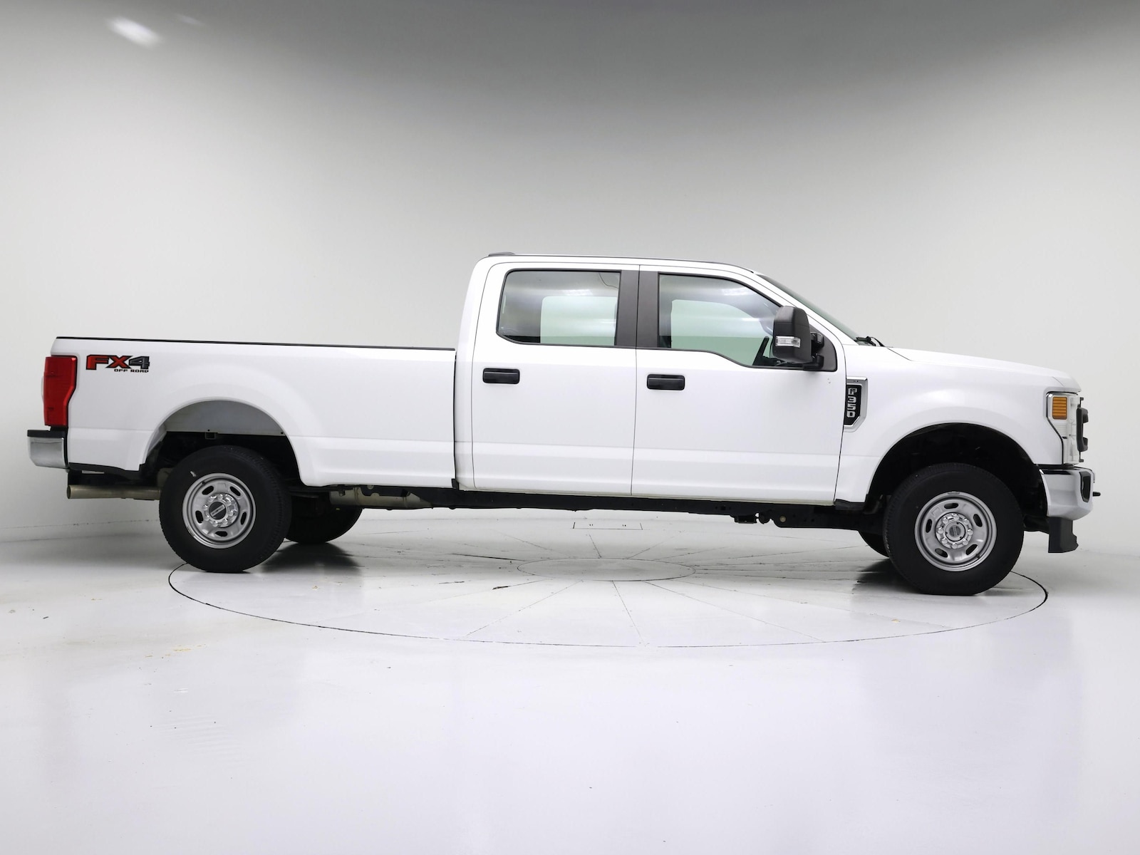 2022 Ford F-350 Super Duty XL - Photo 8