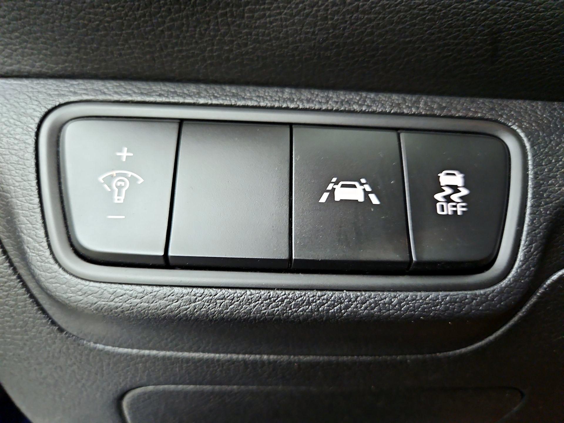 Thumbnail: 2021 Kia Forte - 13