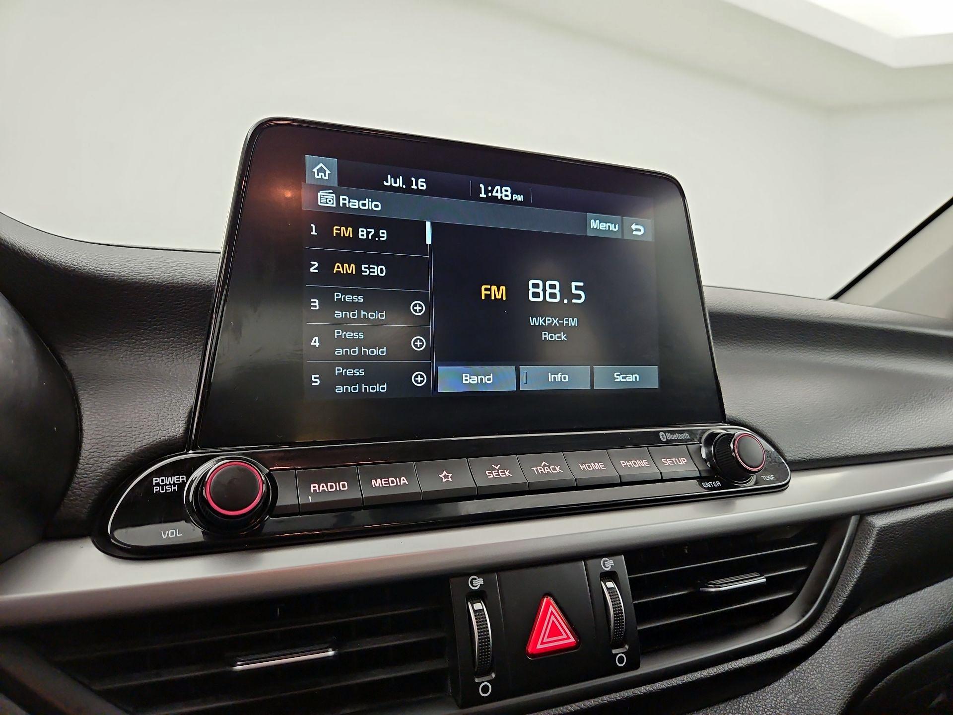 Thumbnail: 2021 Kia Forte - 15