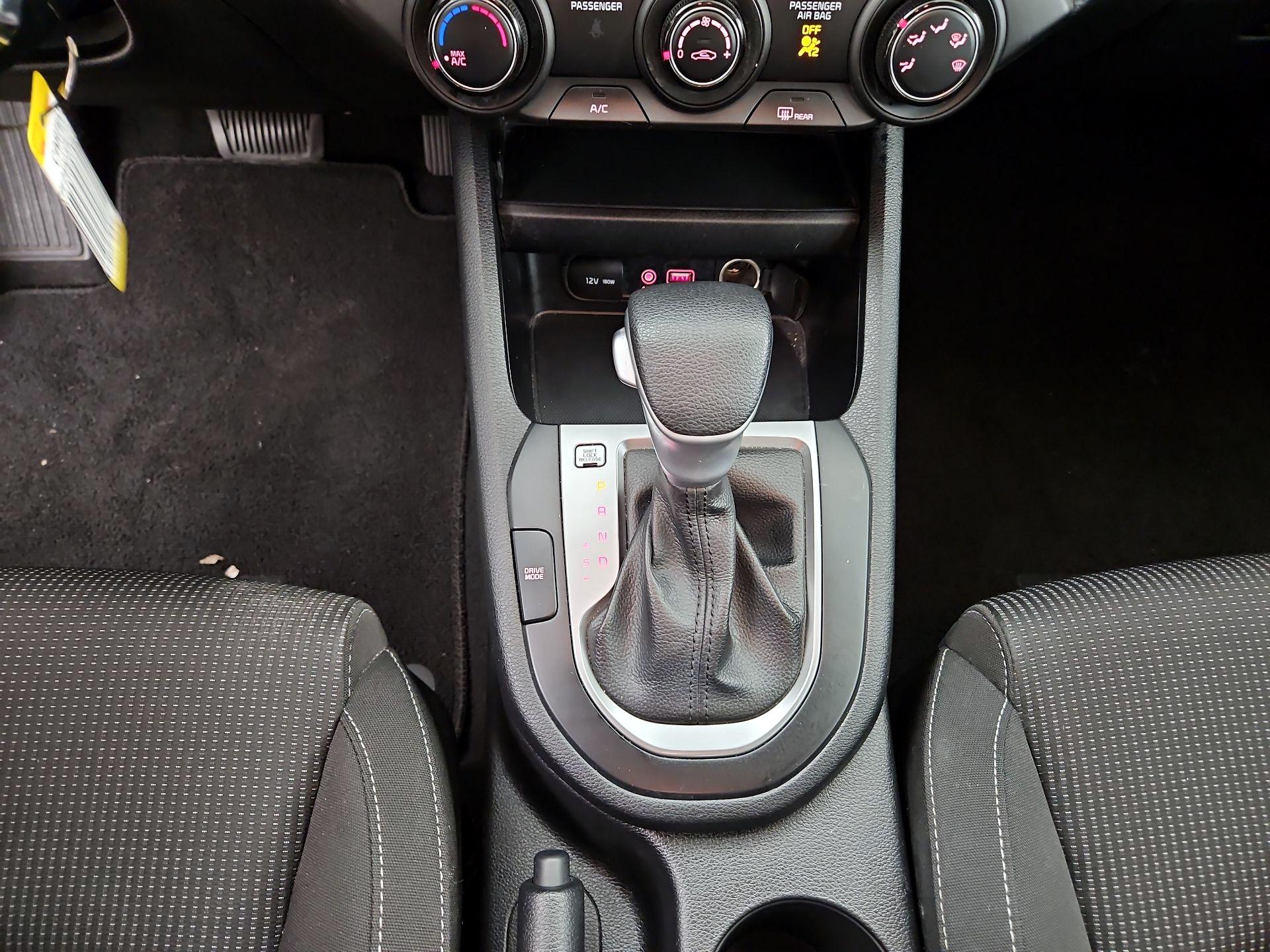 Thumbnail: 2021 Kia Forte - 17