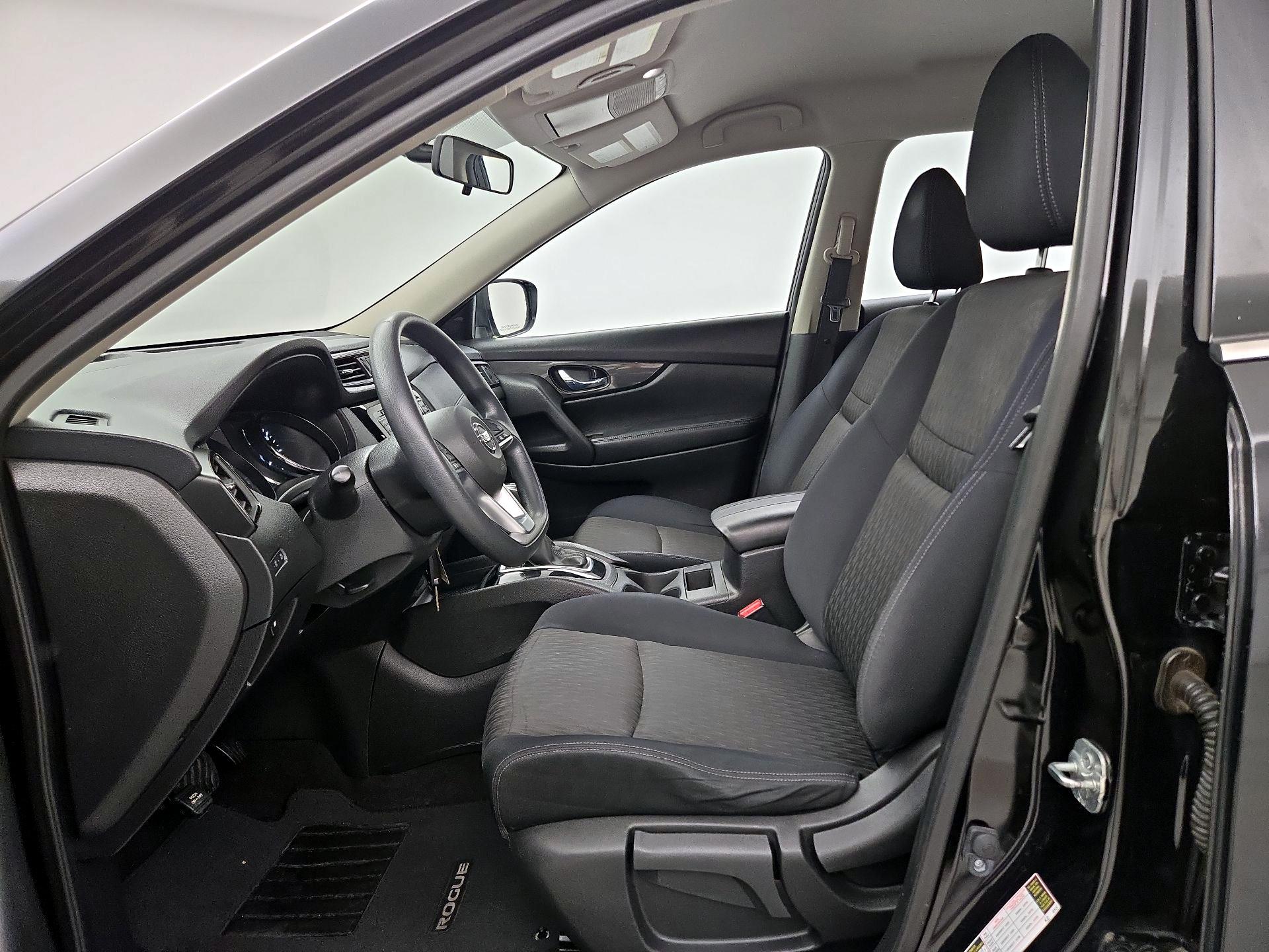 Thumbnail: 2018 Nissan Rogue - 11