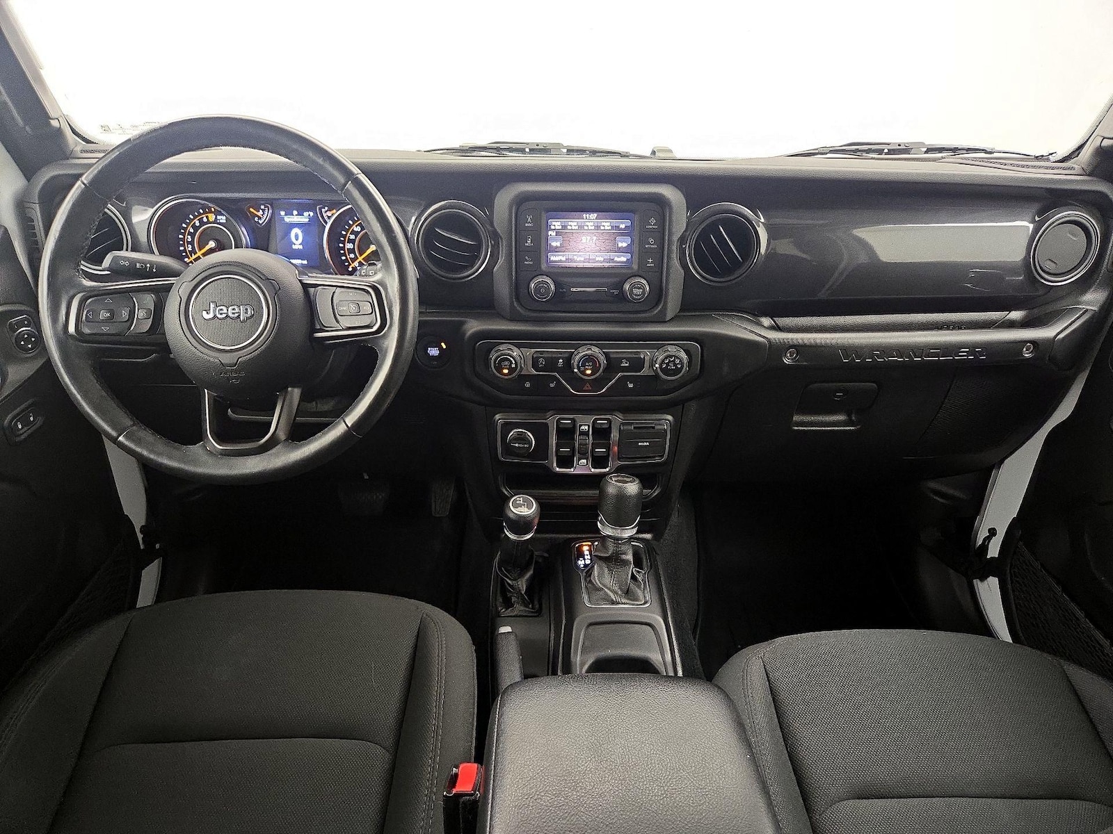 Apple CarPlay® & Android Auto™