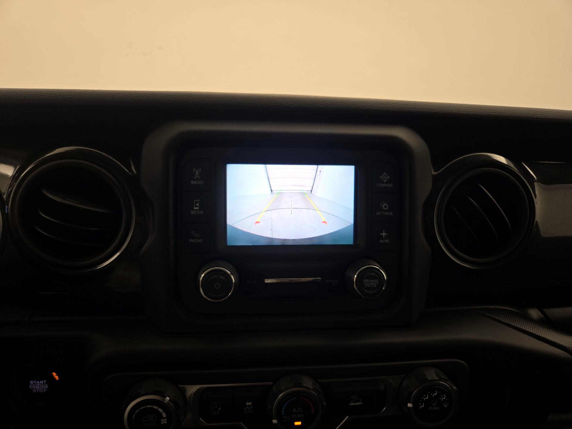 Thumbnail: 2021 Jeep Wrangler - 14