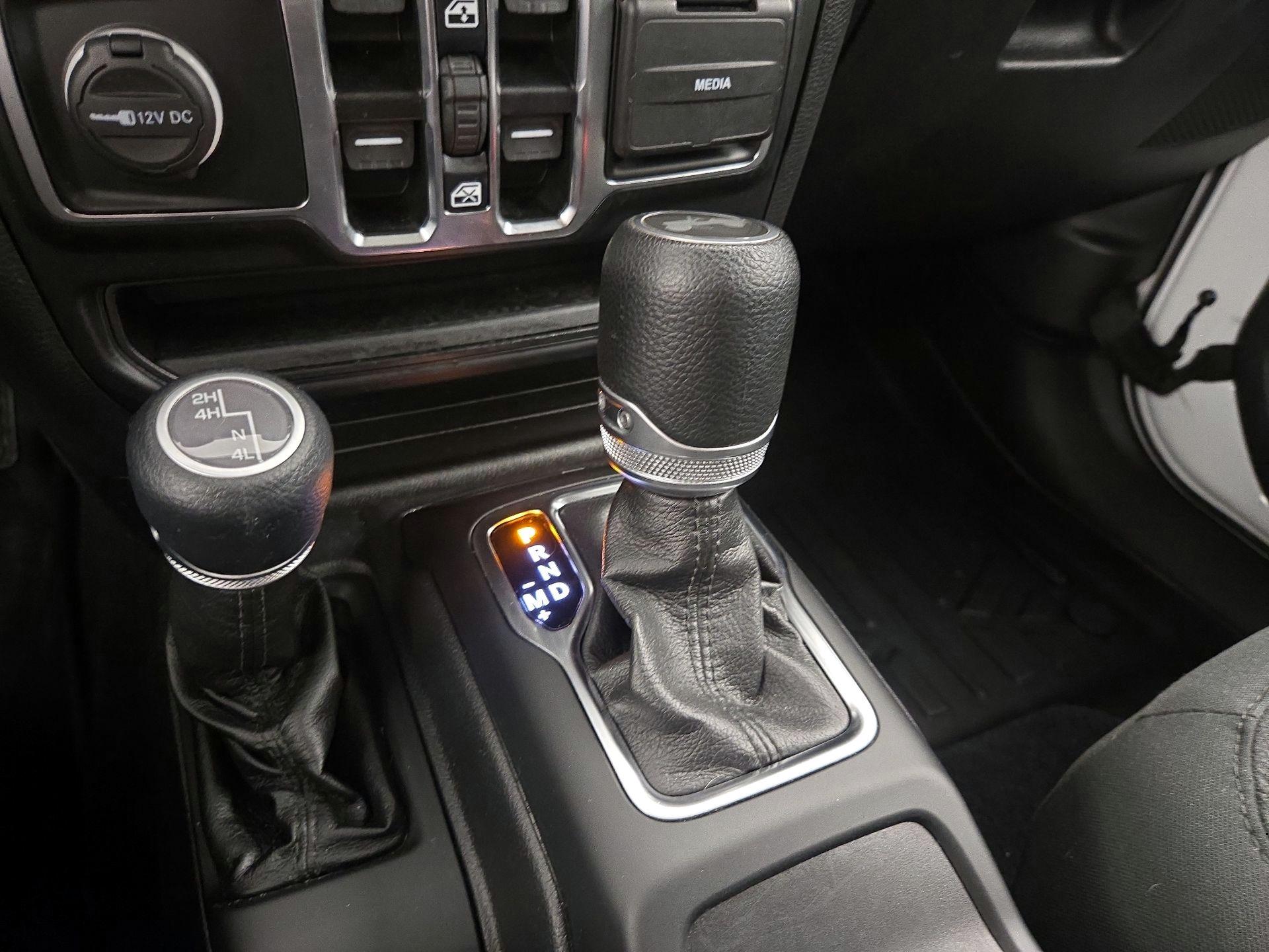 Thumbnail: 2021 Jeep Wrangler - 17