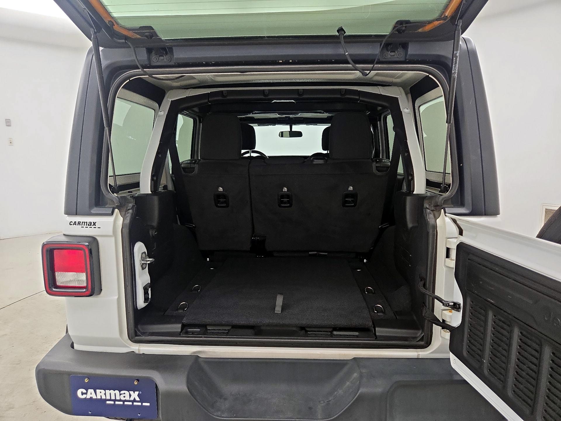 Thumbnail: 2021 Jeep Wrangler - 20