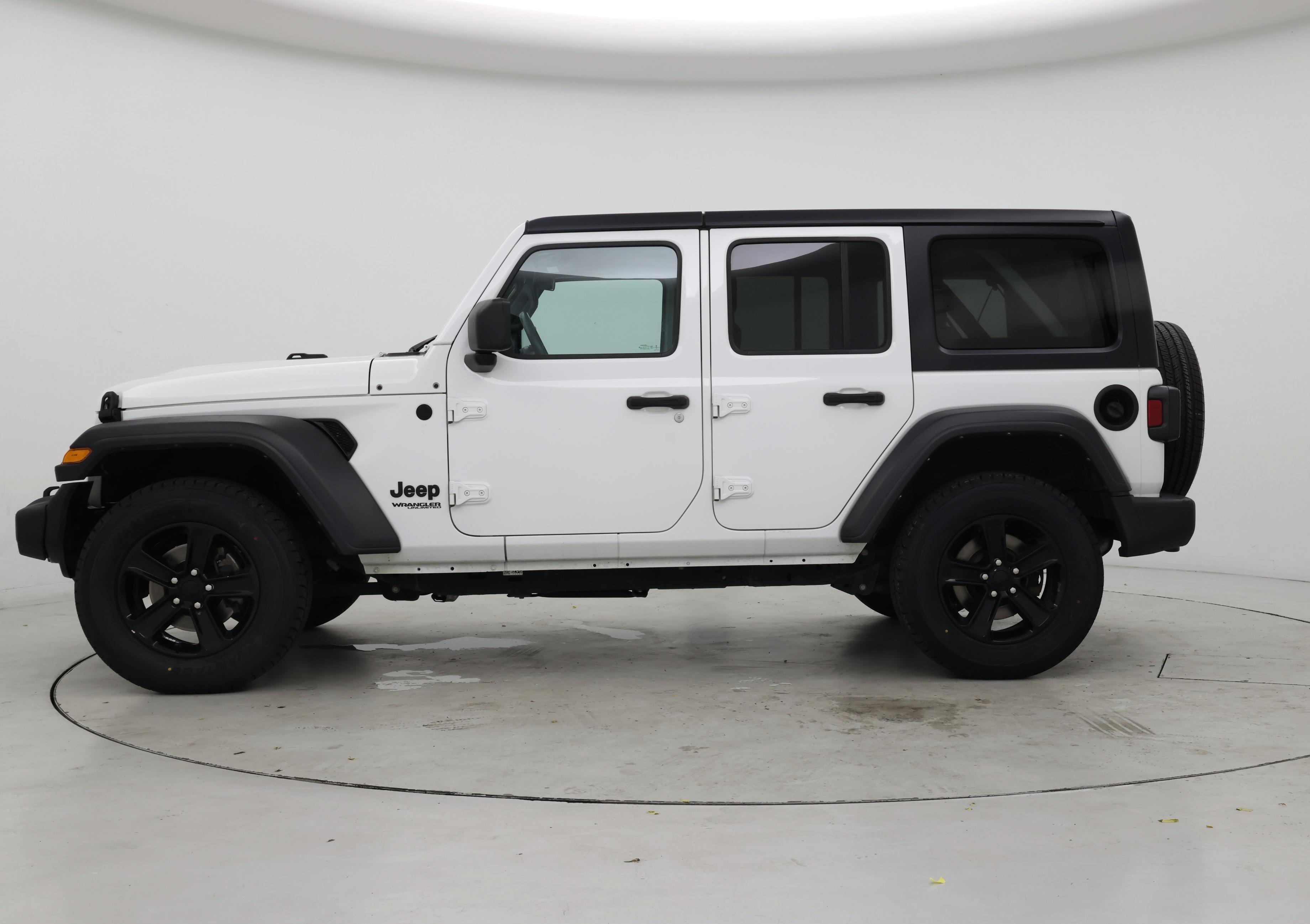 Thumbnail: 2021 Jeep Wrangler - 3