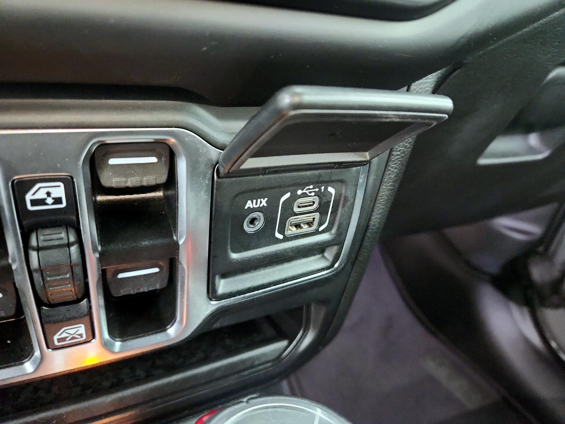 Thumbnail: 2023 Jeep Wrangler - 19