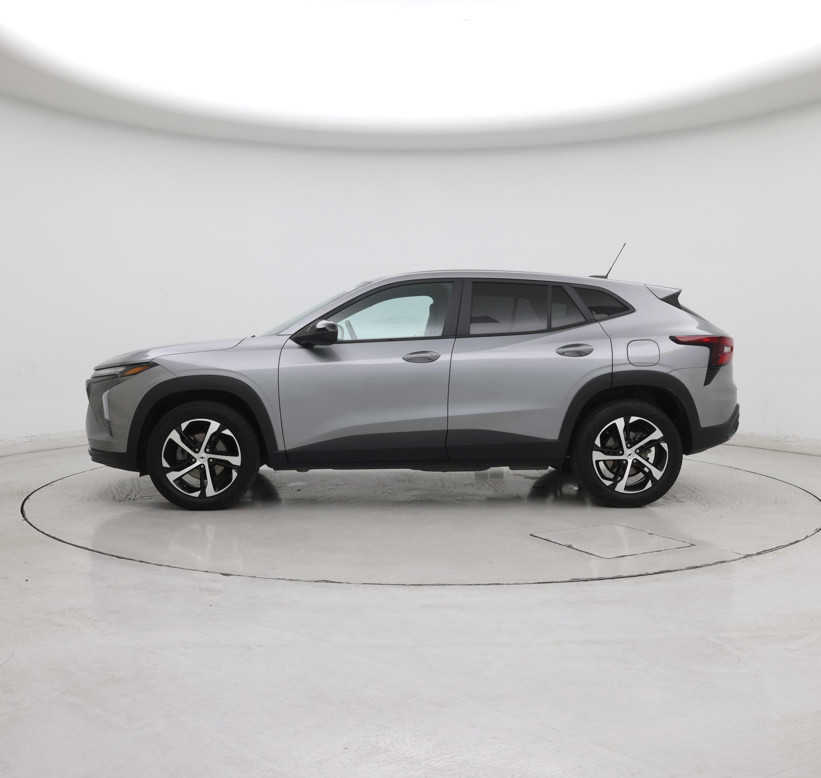 Thumbnail: 2024 Chevrolet Trax - 3