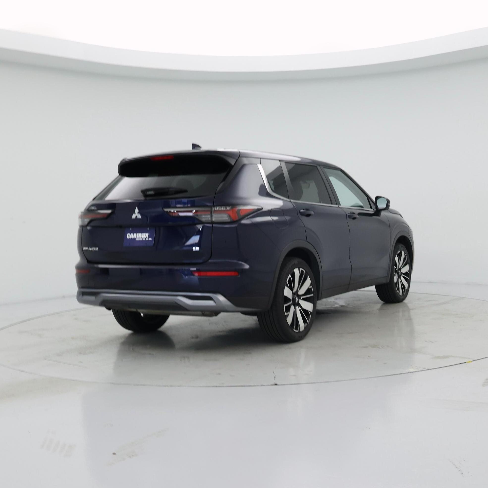 Thumbnail: 2025 Mitsubishi Outlander - 8