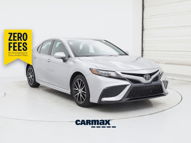 Silver 2024 Toyota Camry Sedan Front-Wheel Drive Automatic