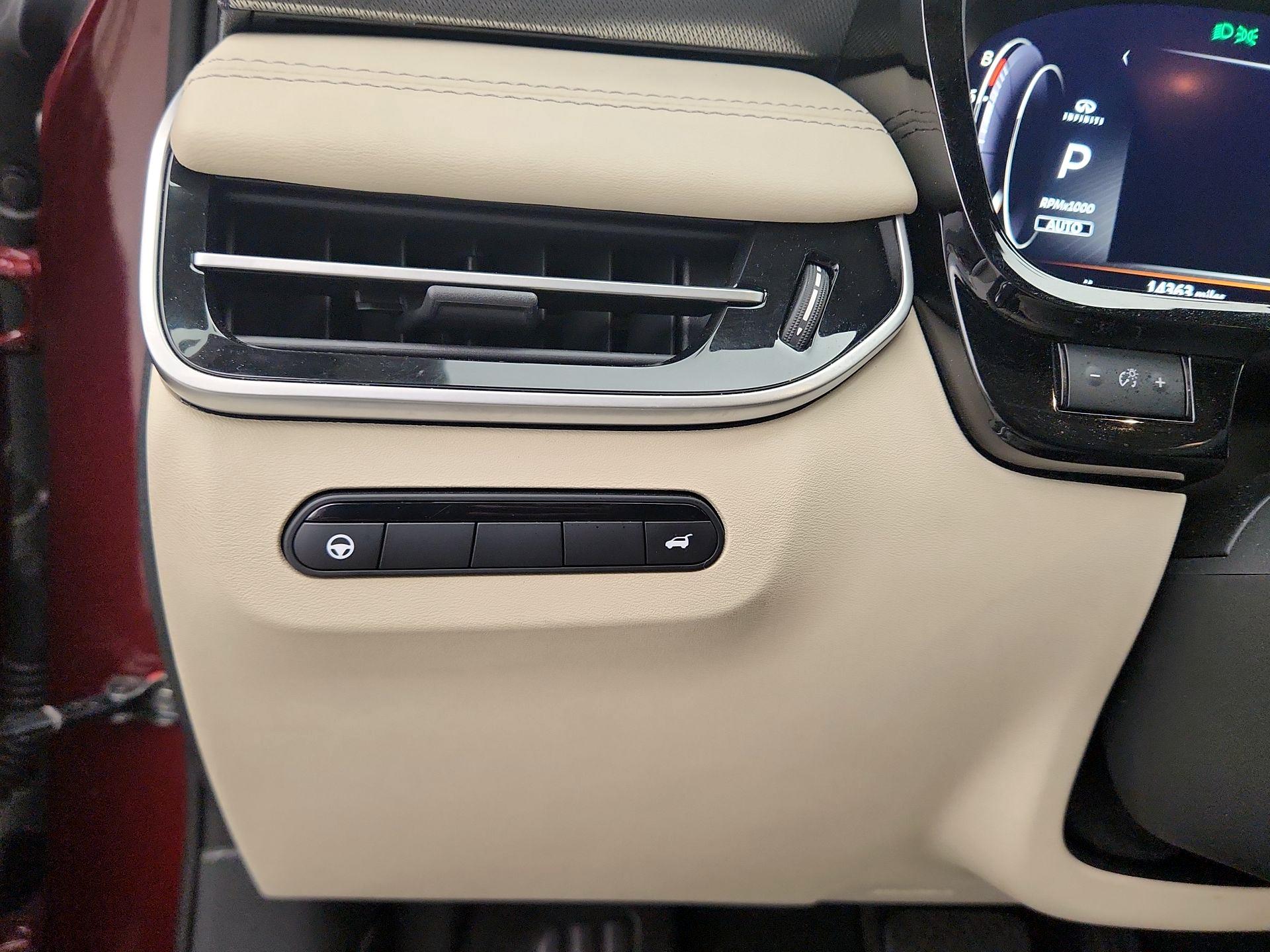 Thumbnail: 2023 INFINITI QX60 - 13