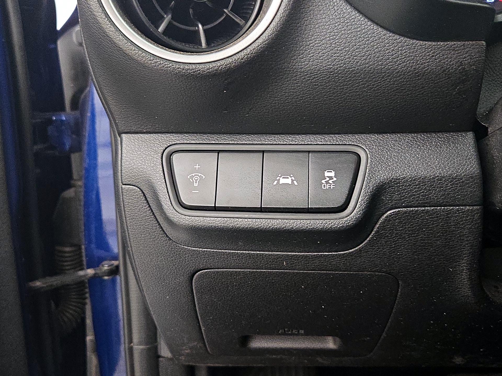 Thumbnail: 2021 Kia Forte - 13