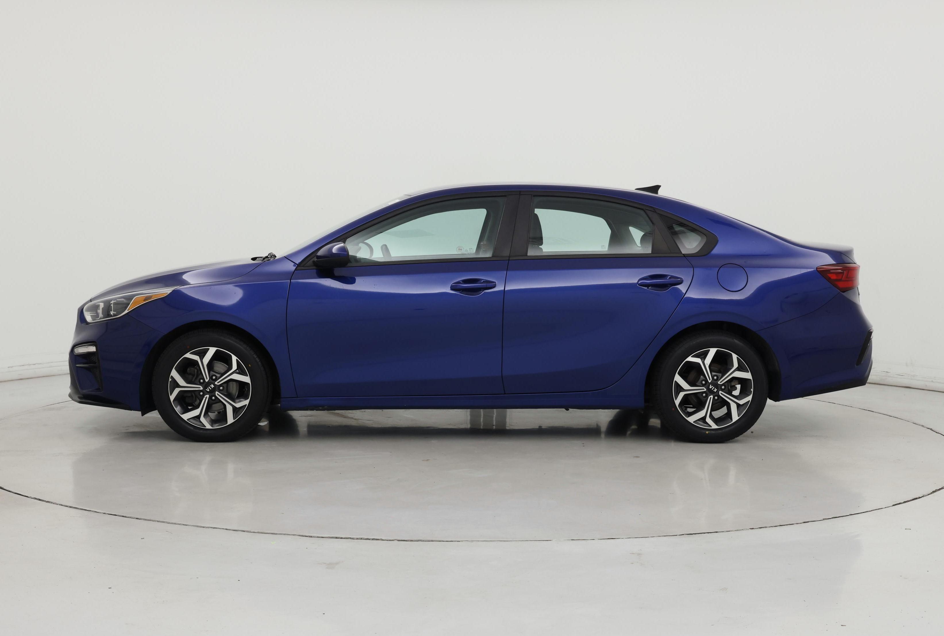 Thumbnail: 2021 Kia Forte - 3