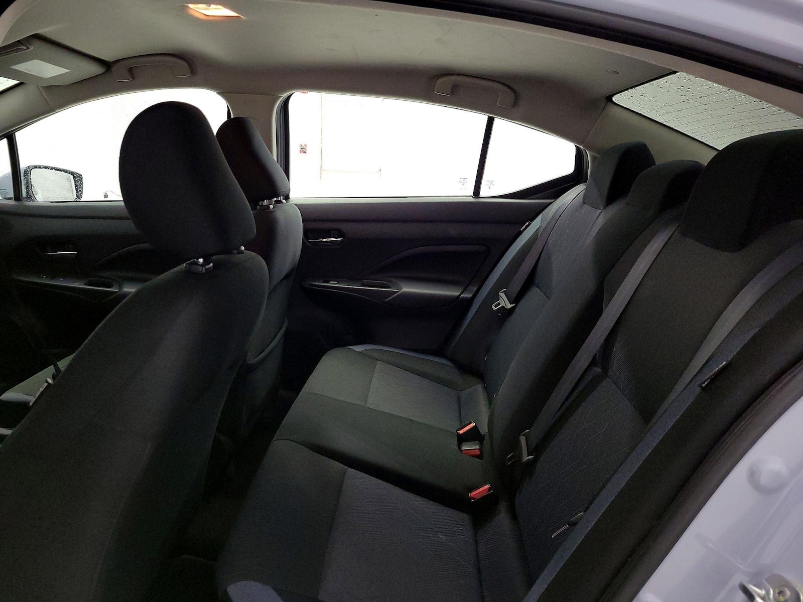2023 Nissan Versa Sedan SV - Photo 10