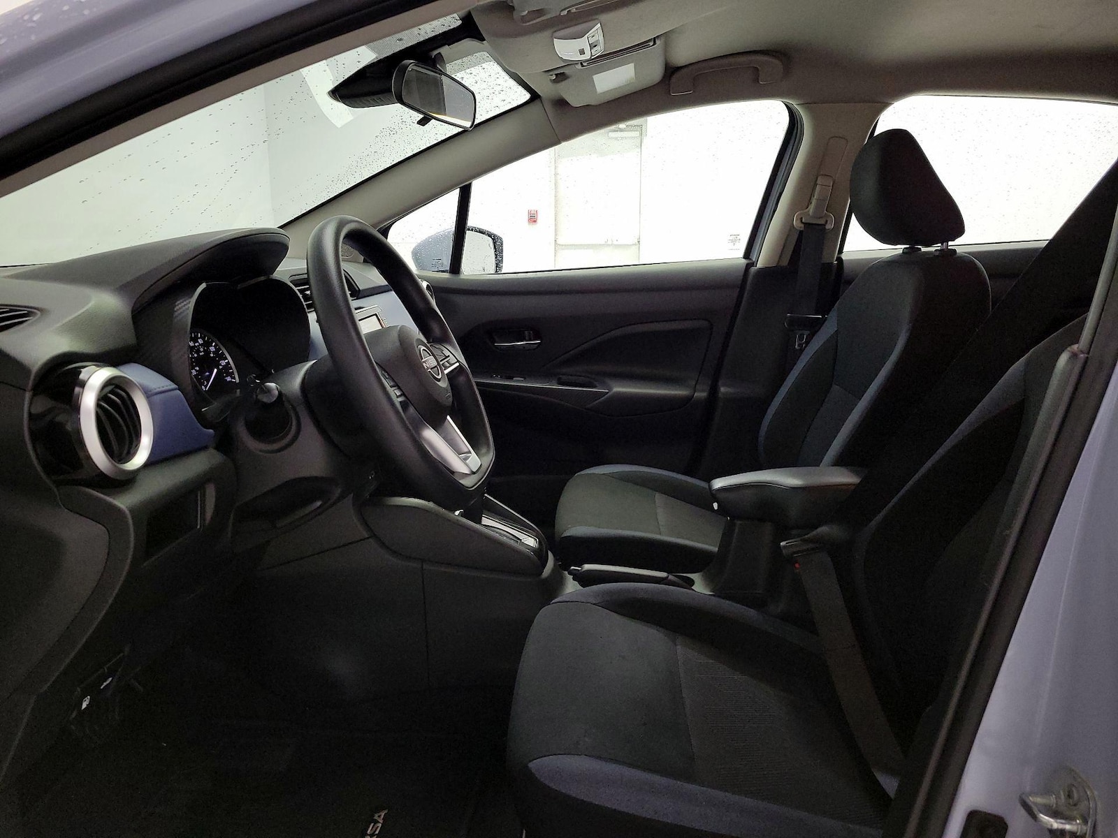 2023 Nissan Versa Sedan SV - Photo 12