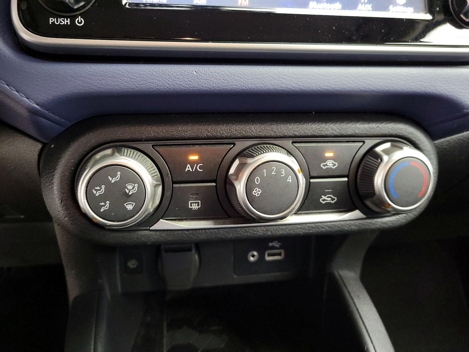 2023 Nissan Versa Sedan SV - Photo 16