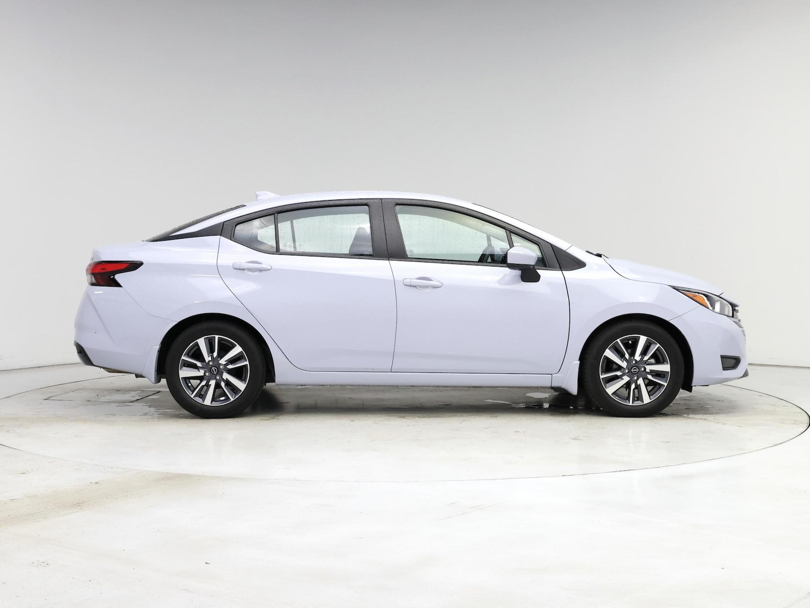 2023 Nissan Versa Sedan SV - Photo 8