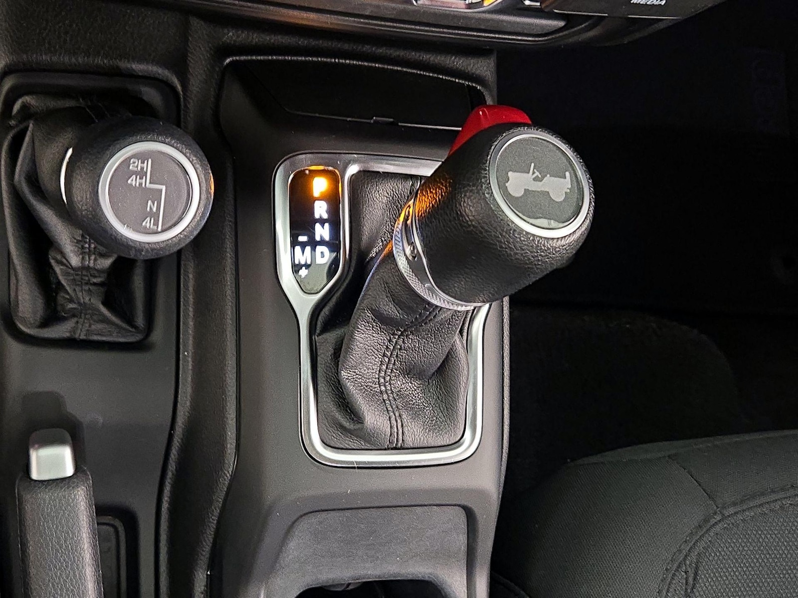 2022 Jeep Wrangler Unlimited Altitude - Photo 16