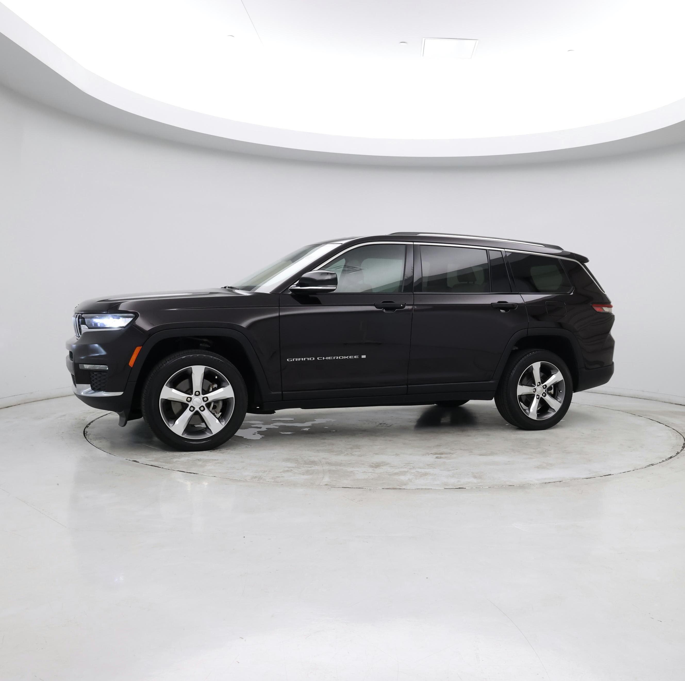 Thumbnail: 2022 Jeep Grand Cherokee L - 4