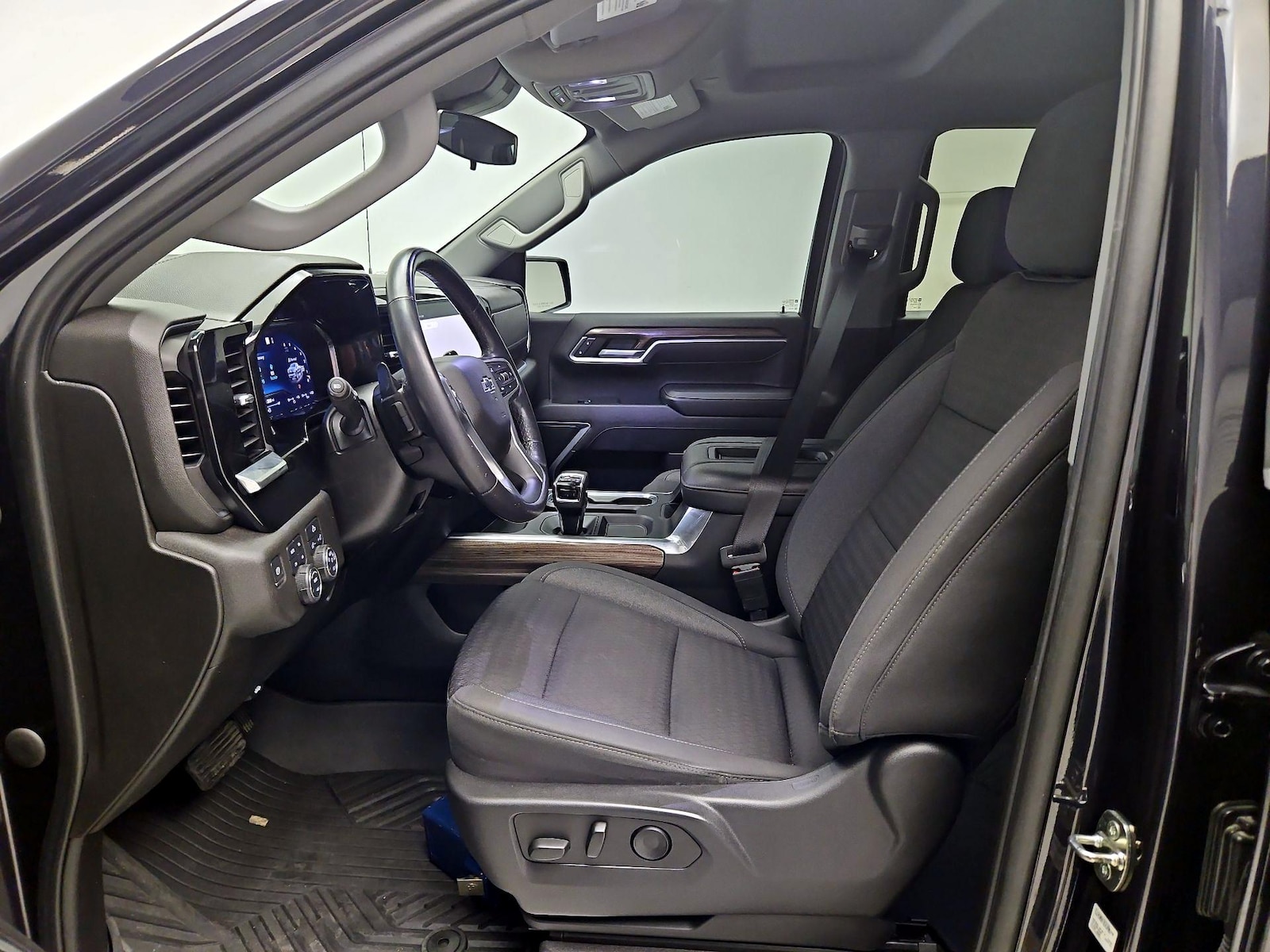 2022 Chevrolet Silverado 1500 RST - Photo 12