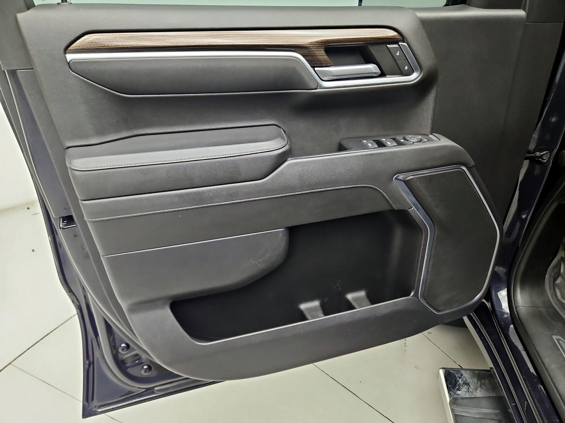 Thumbnail: 2022 Chevrolet Silverado 1500 - 12
